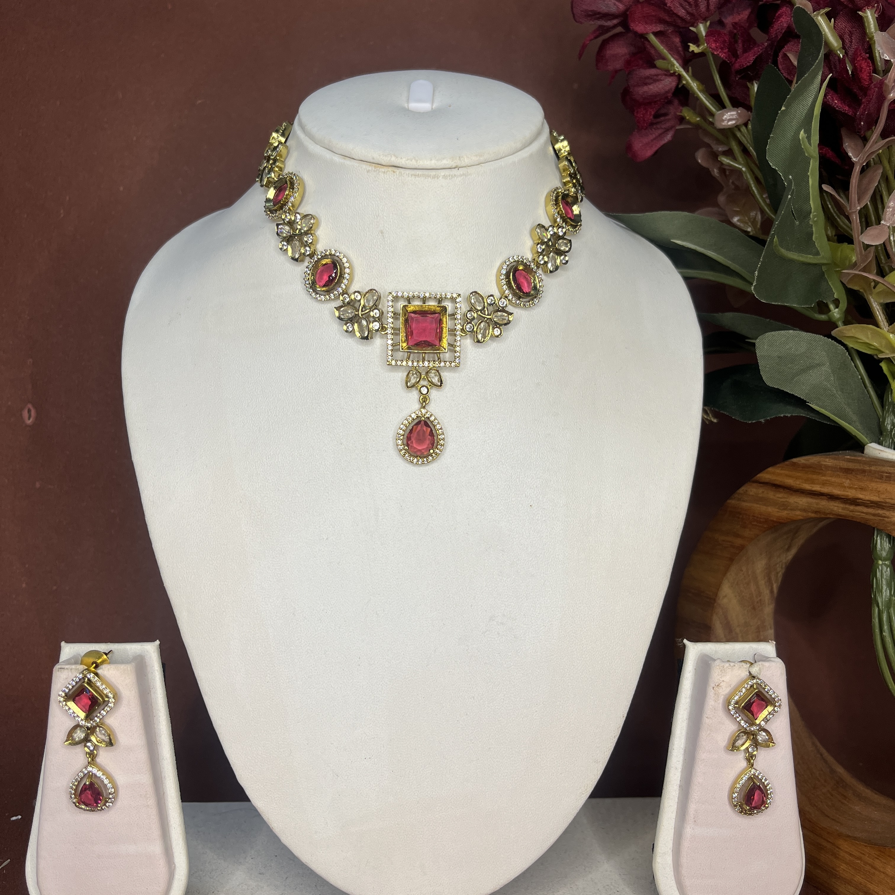 Ruby/Red stone square pendant Set DLA088