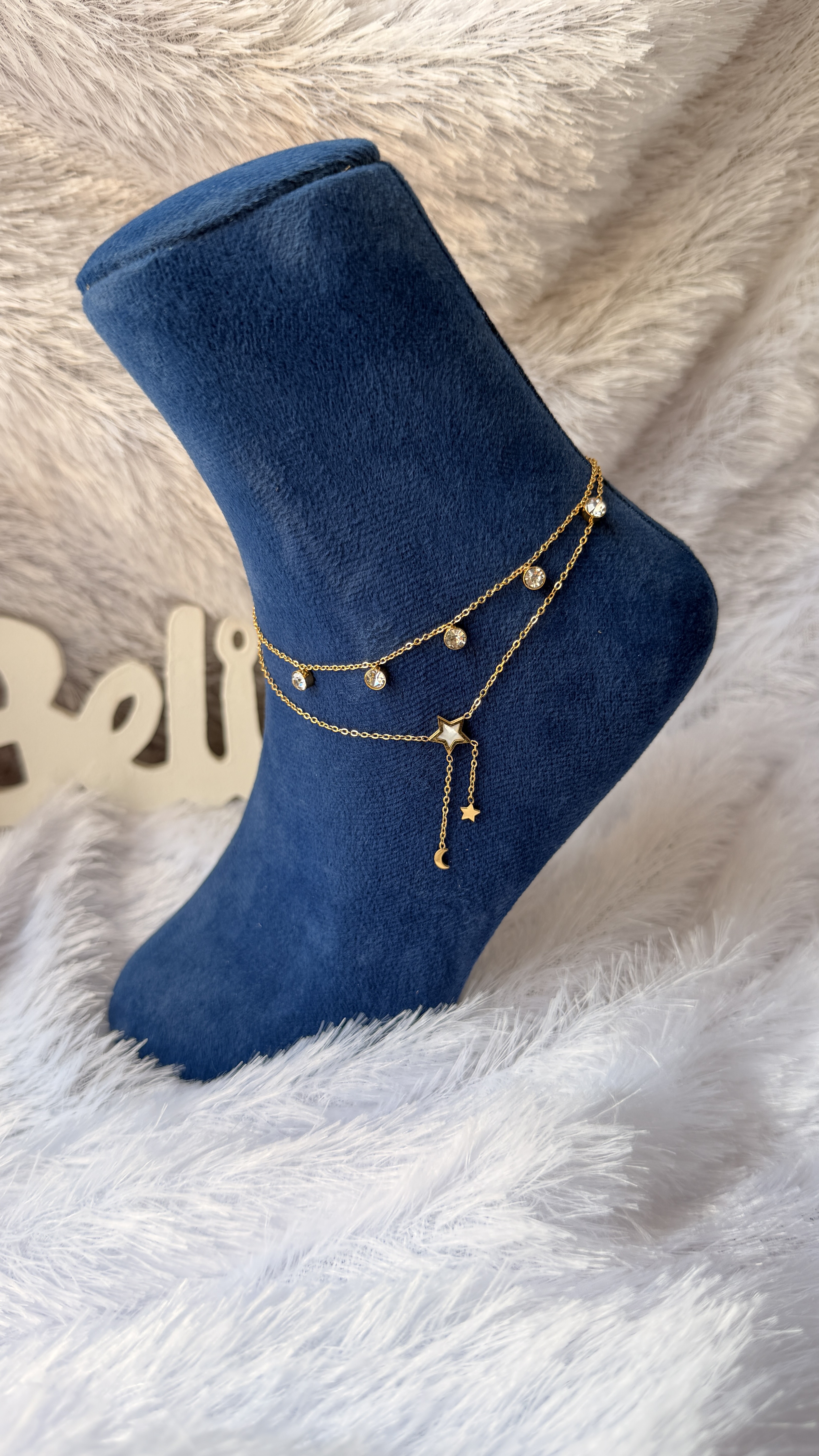 Hanging star anklet ATA119