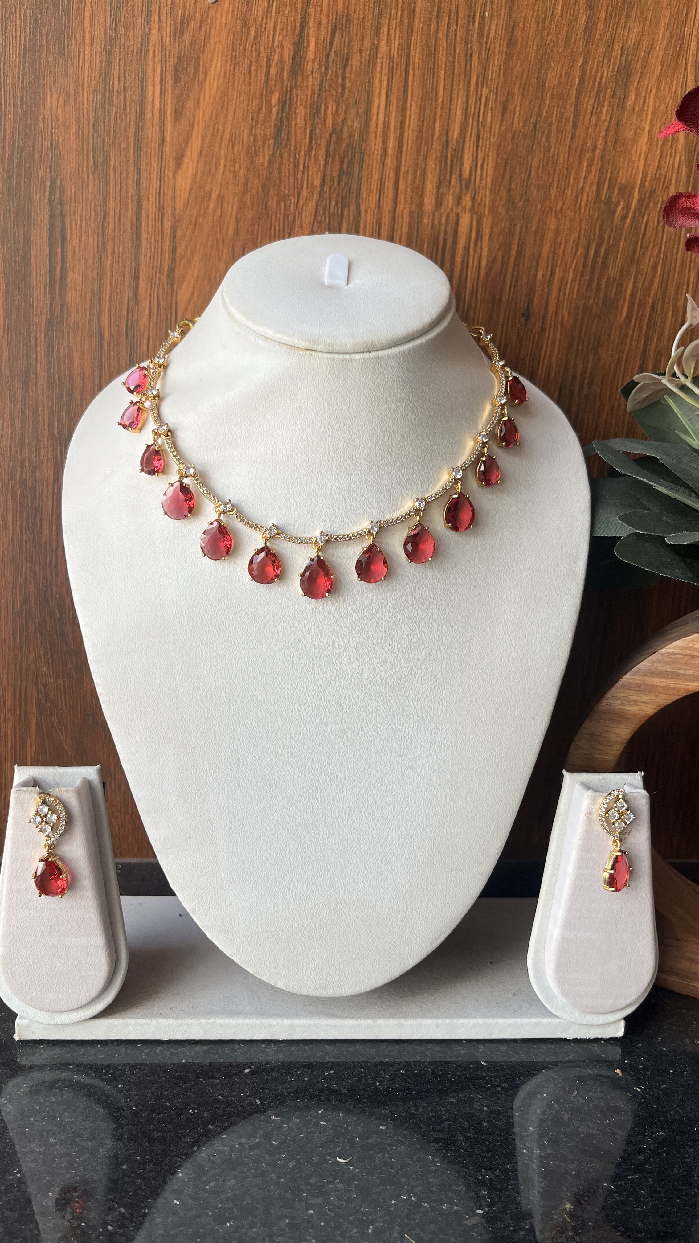 Big bright red drops DLA661