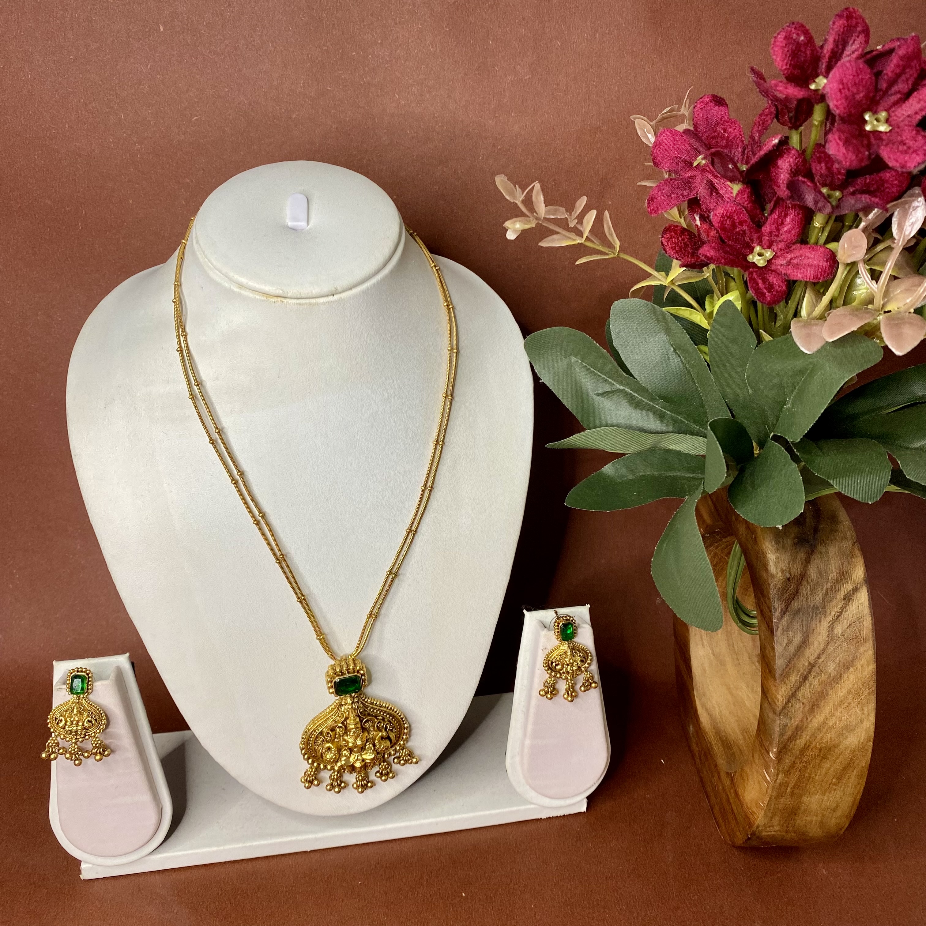 Green pendant middle chain Set TNS009