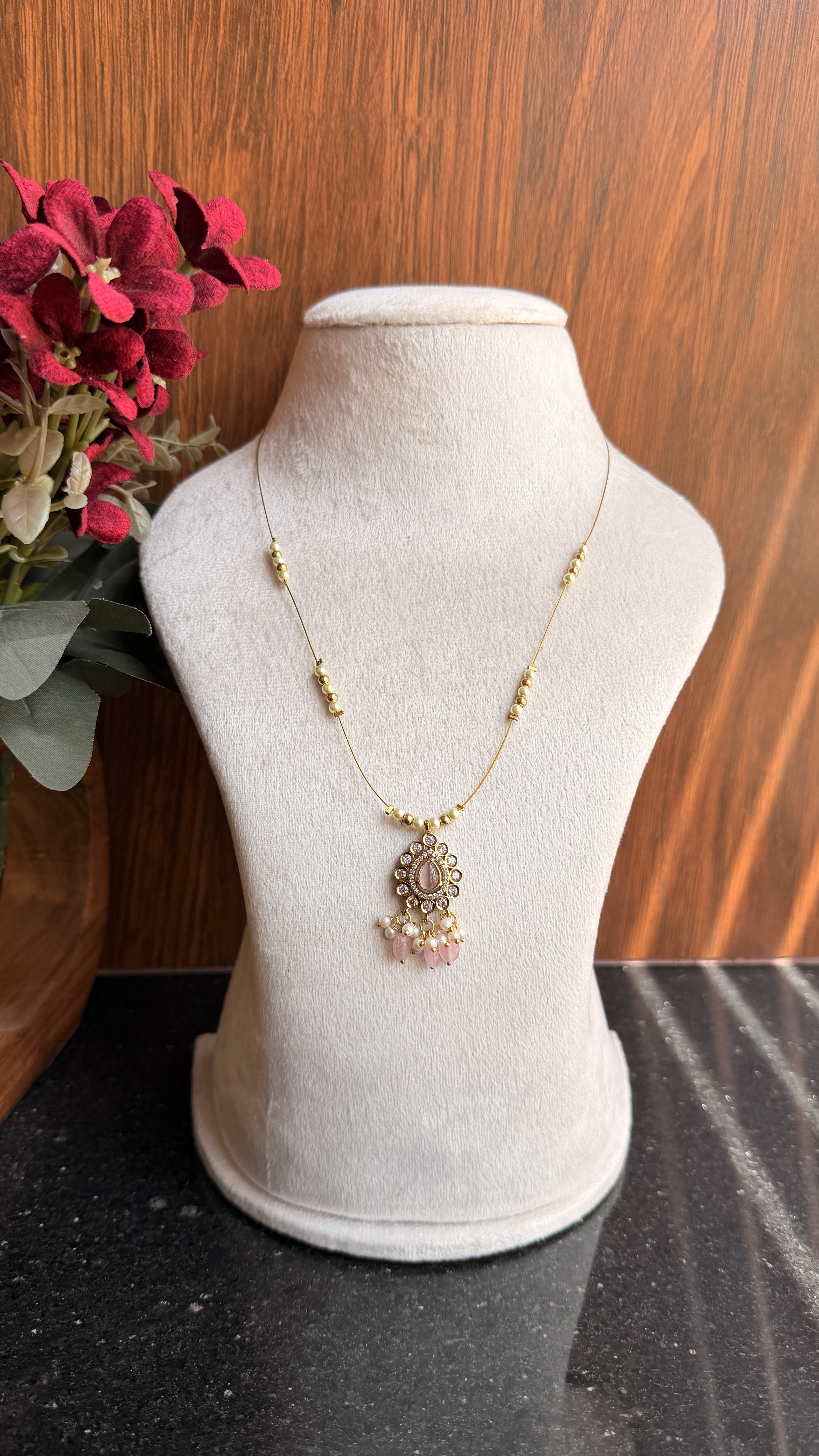 Pink pendant invisible necklace IC658