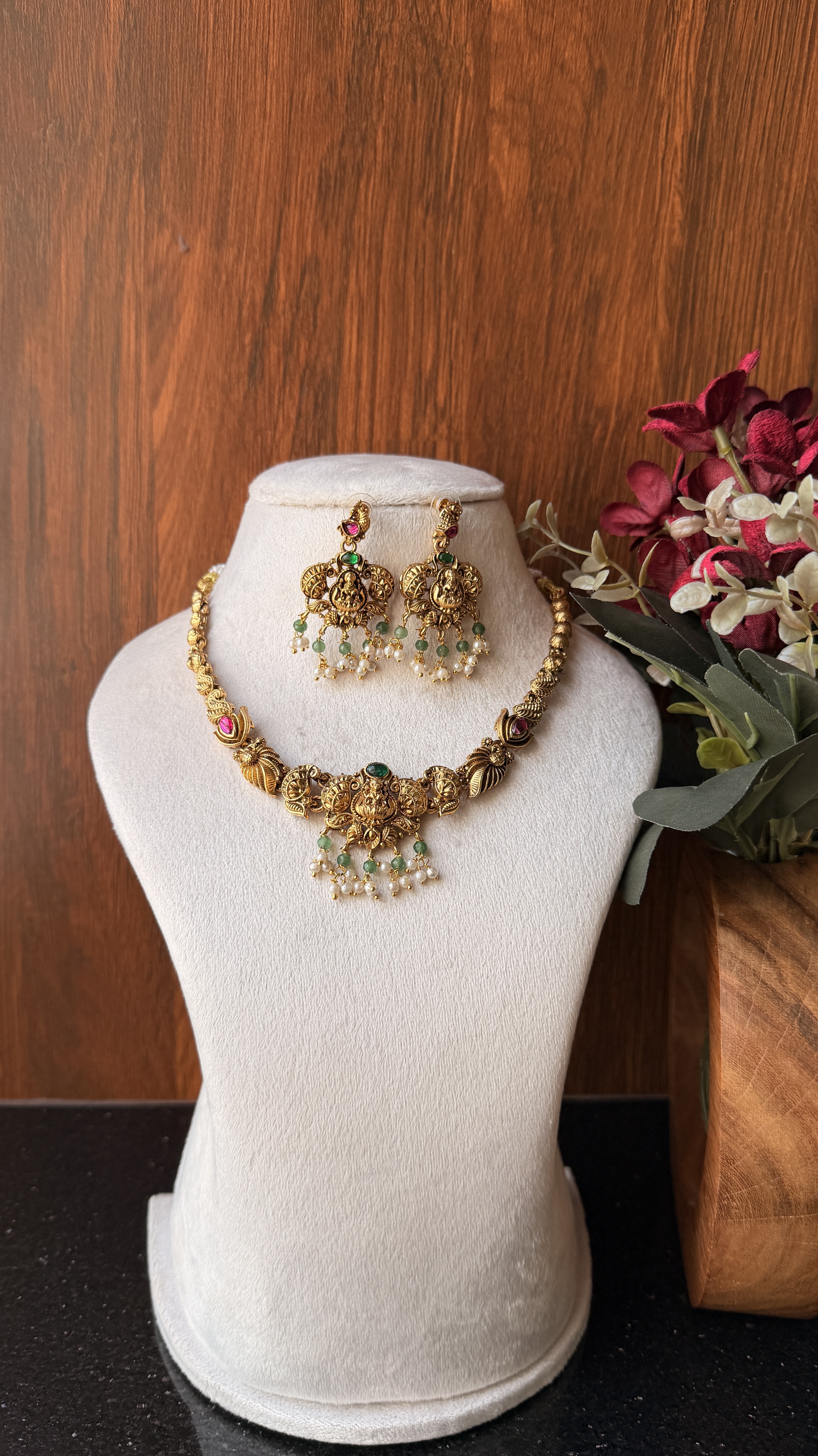 Budget gold necklace TNS888