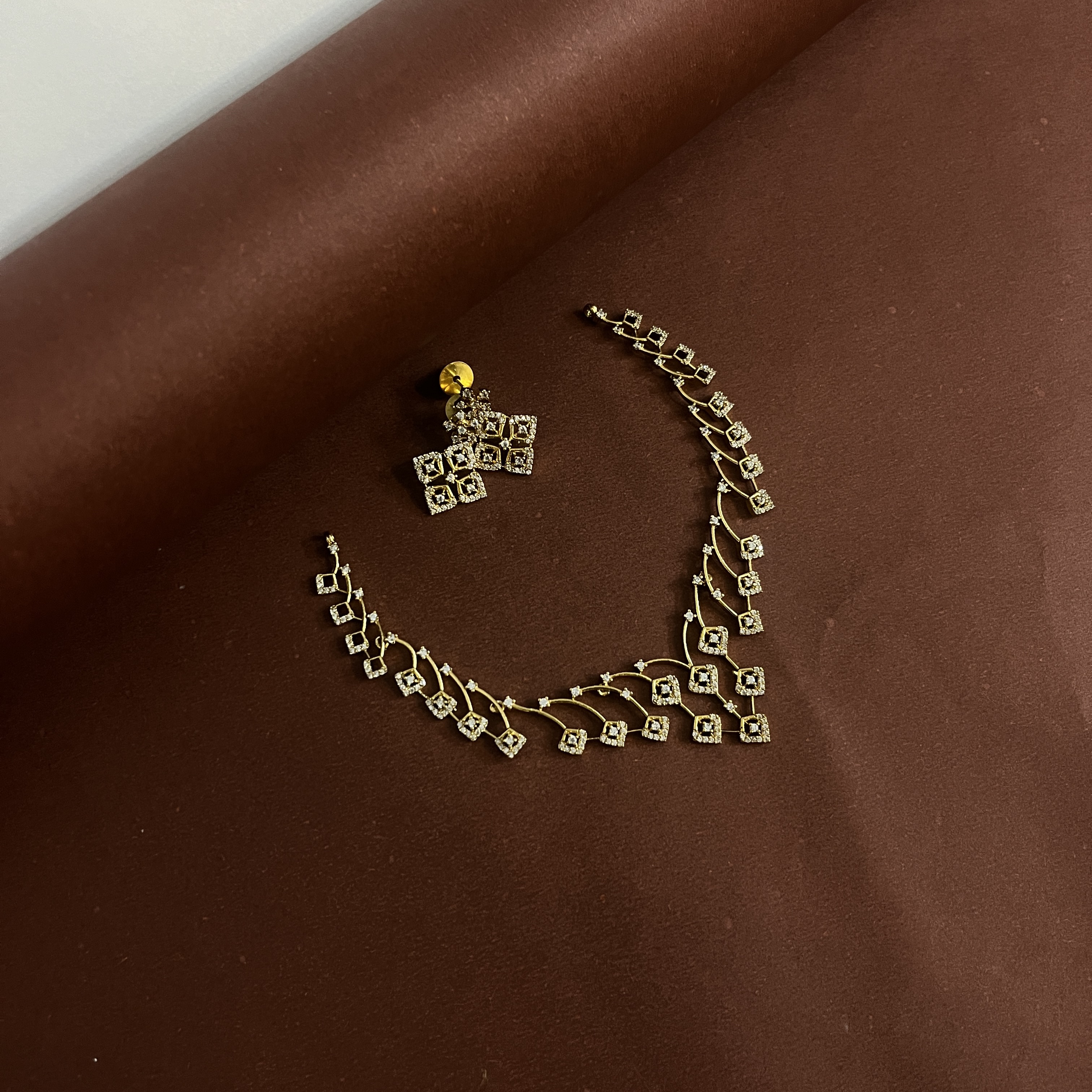 Elegant Diamond Necklace Set DLA012