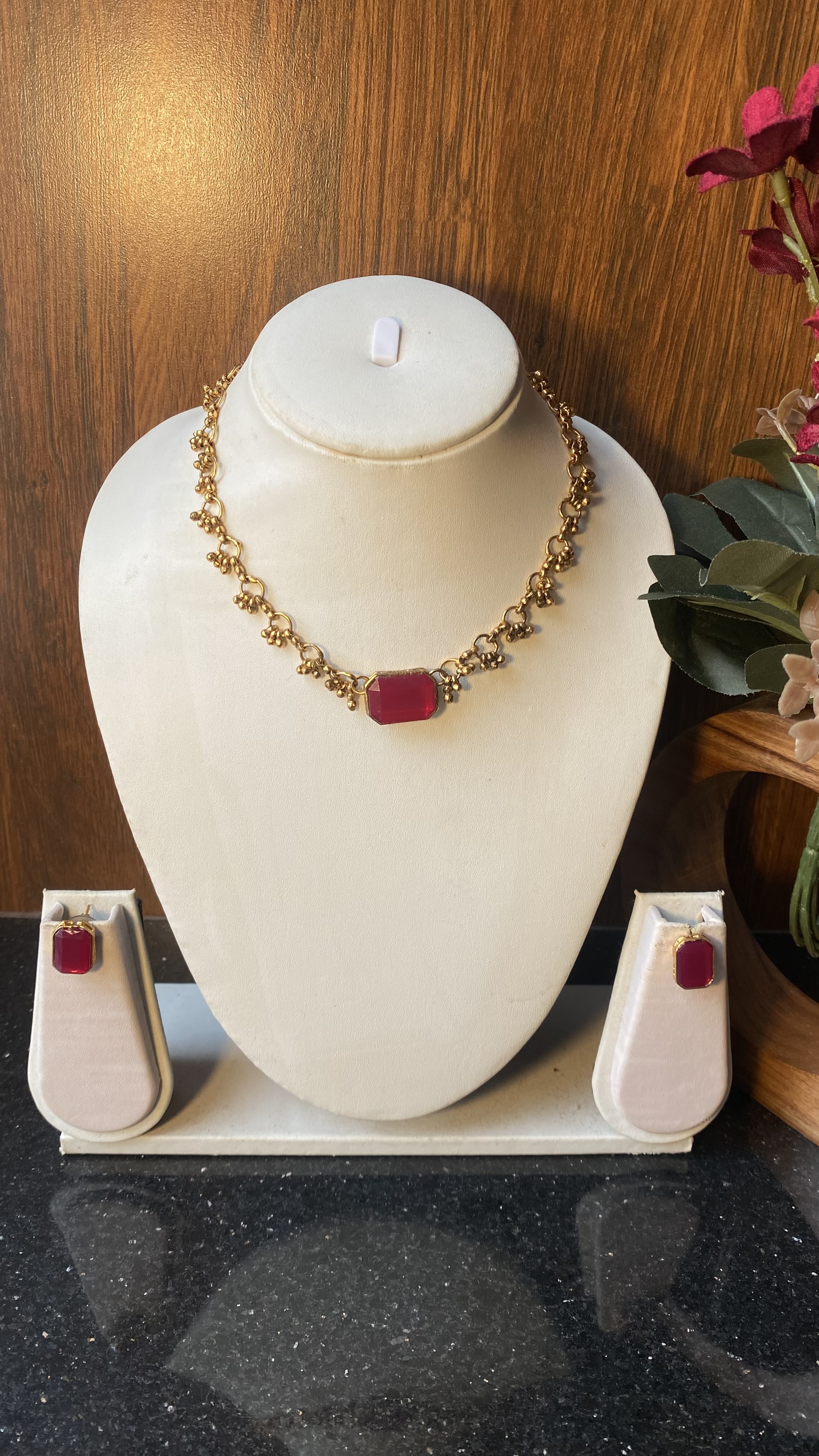 Red stone jil jil necklace TNS214
