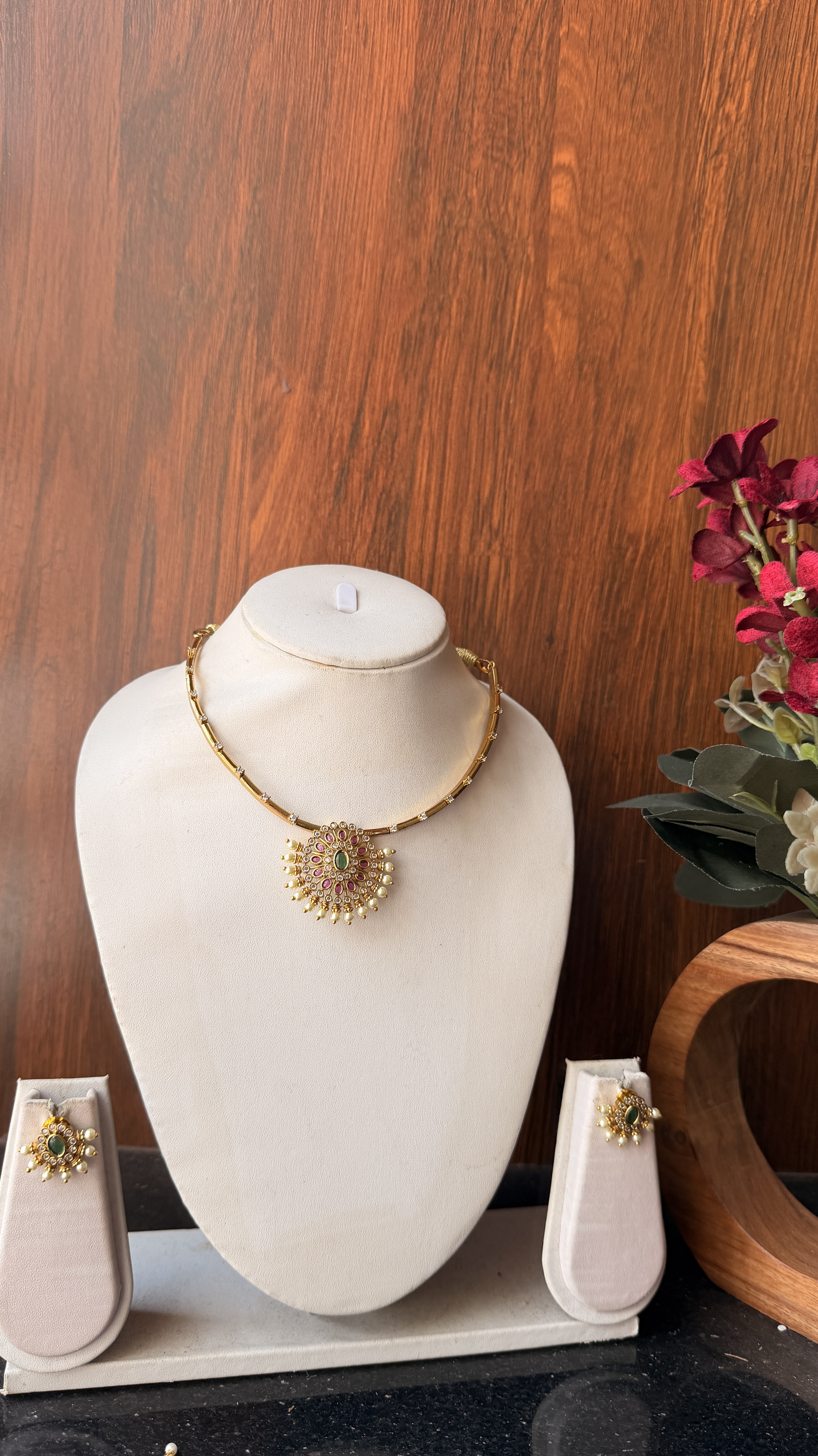 Round sturdy hasli necklace DLA1218