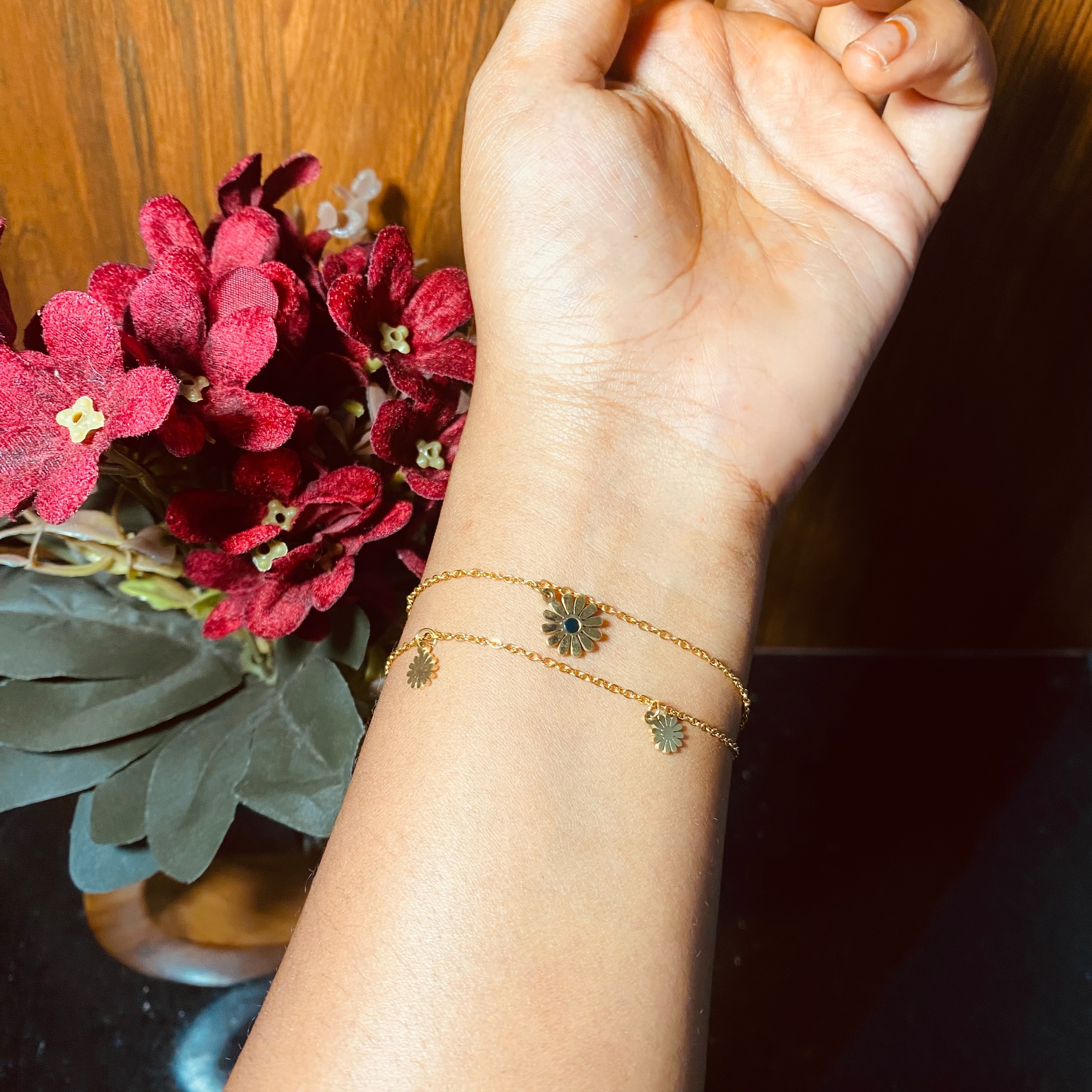 Gold flower bracelet ATB002