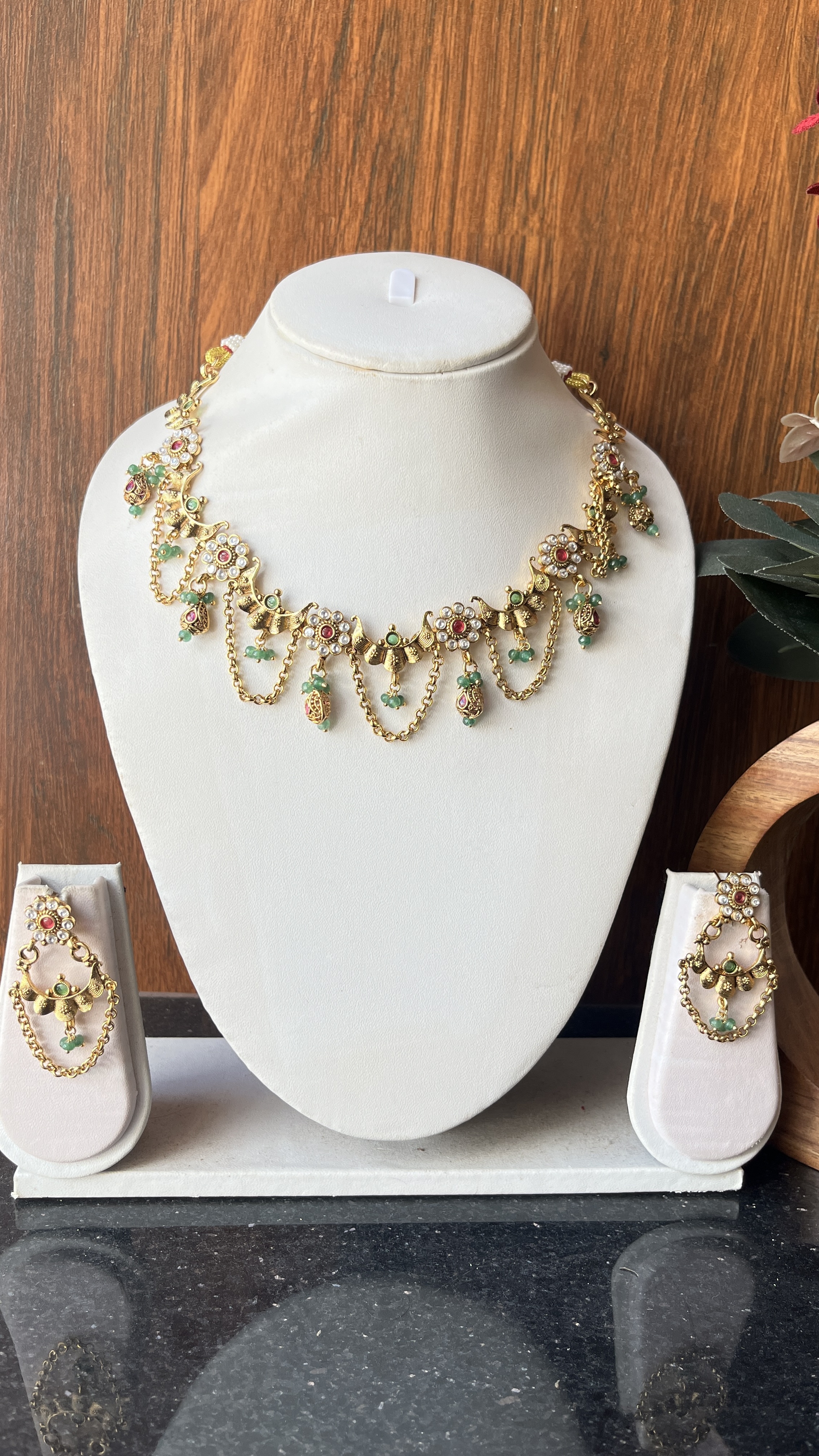  Mal flower hangings RW003