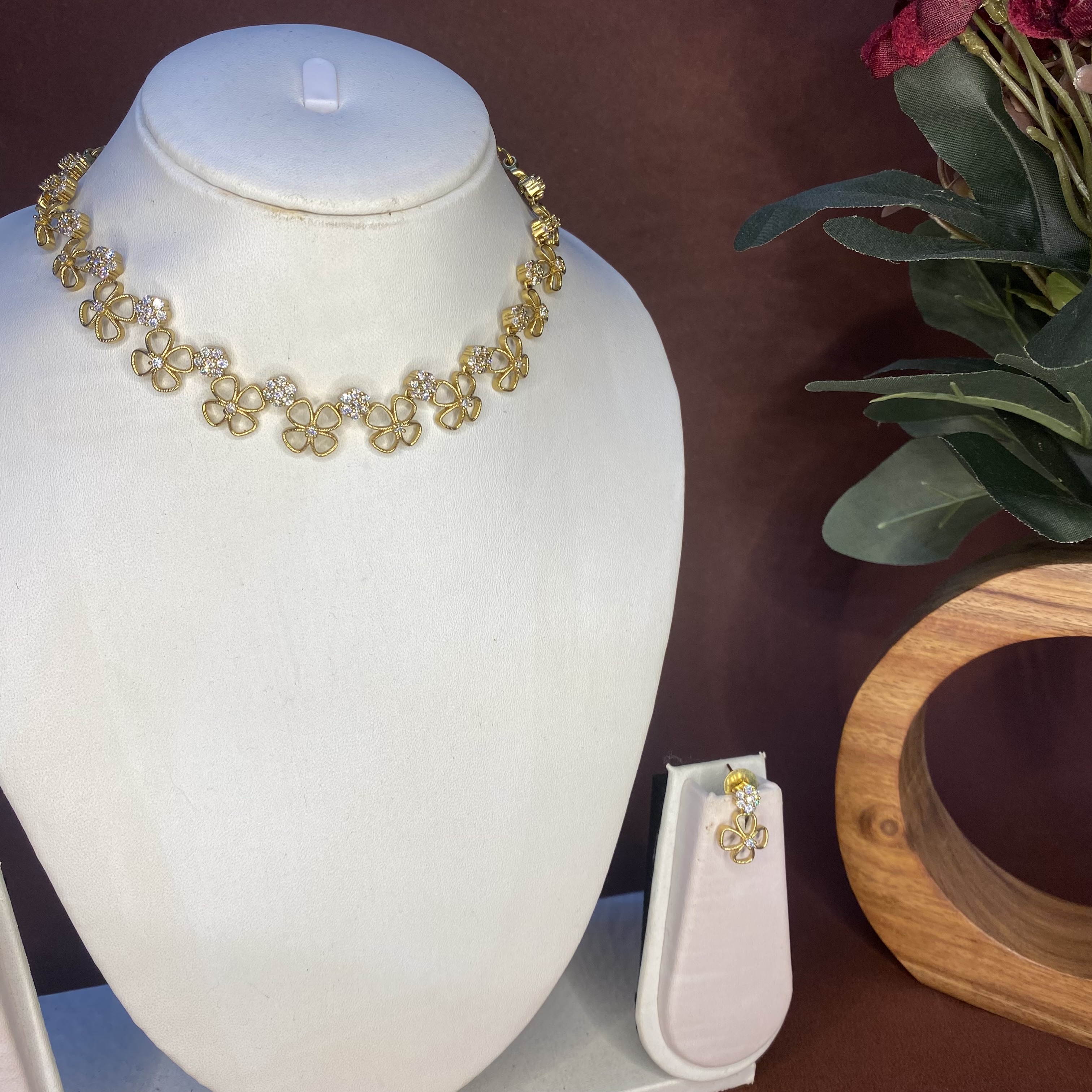  floral diamond necklace DLA028 