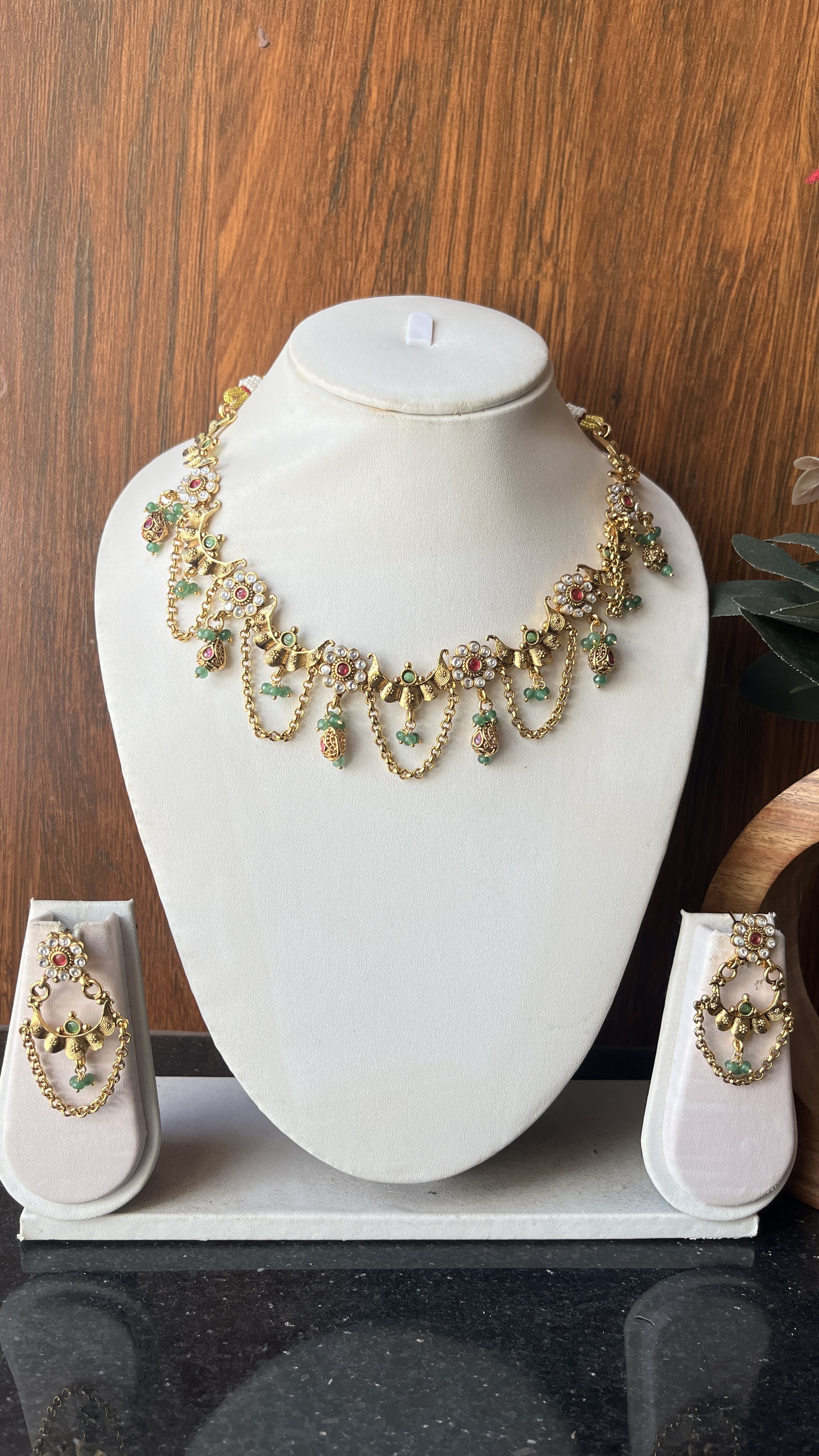  Mal flower hangings RW003