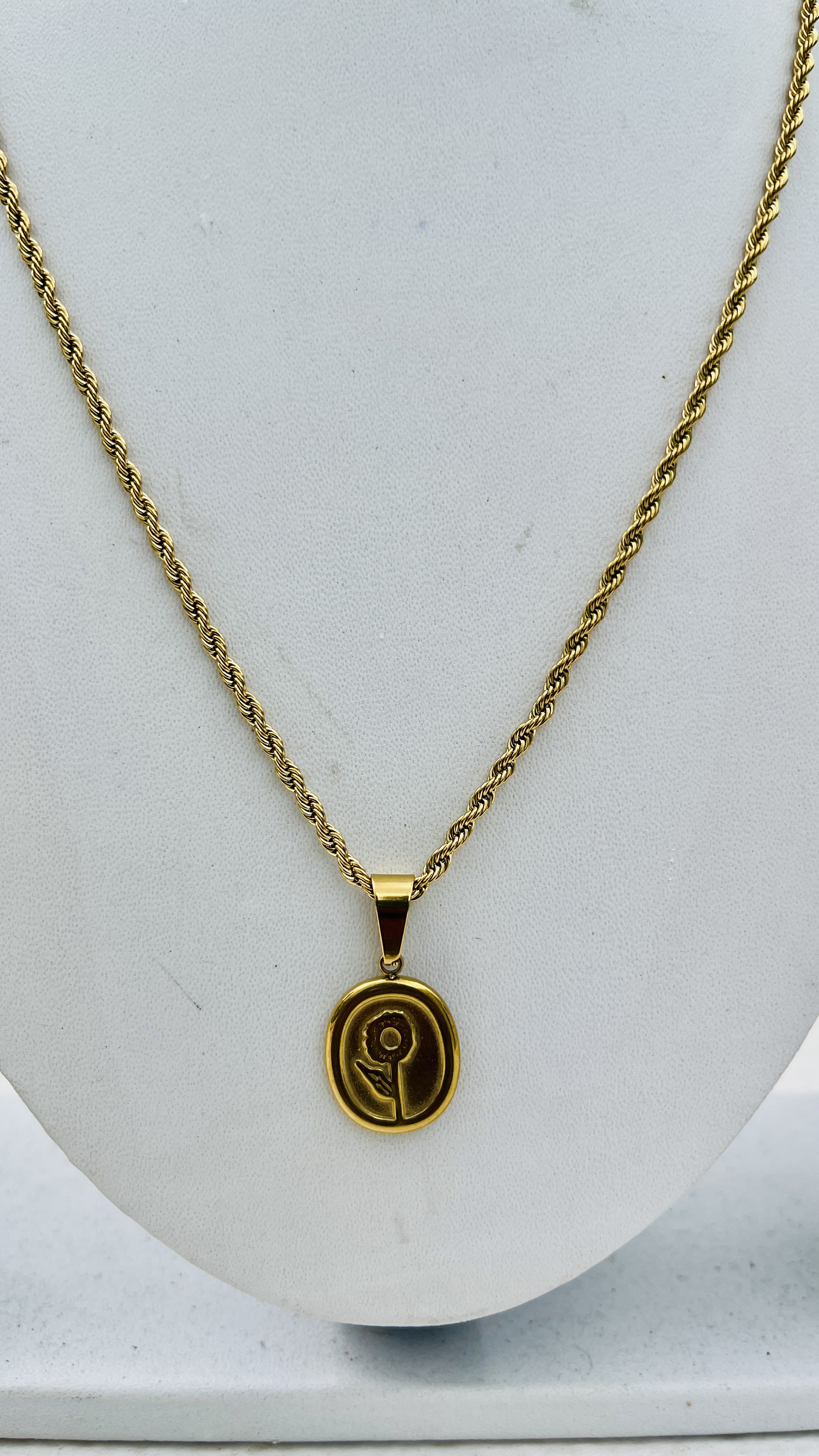 Gold-Plated Pendant Necklace AT004