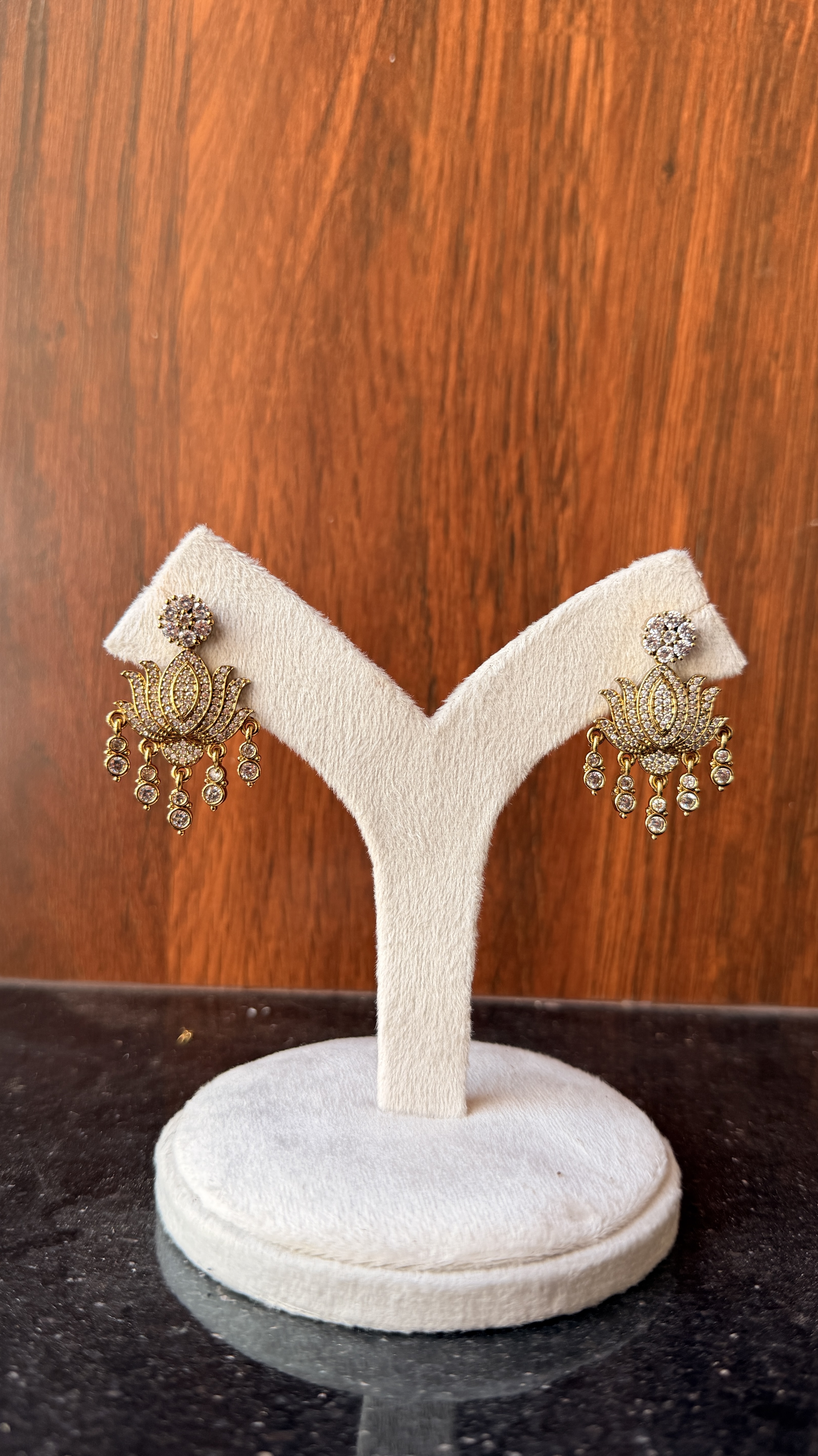 trending Lotus earring 