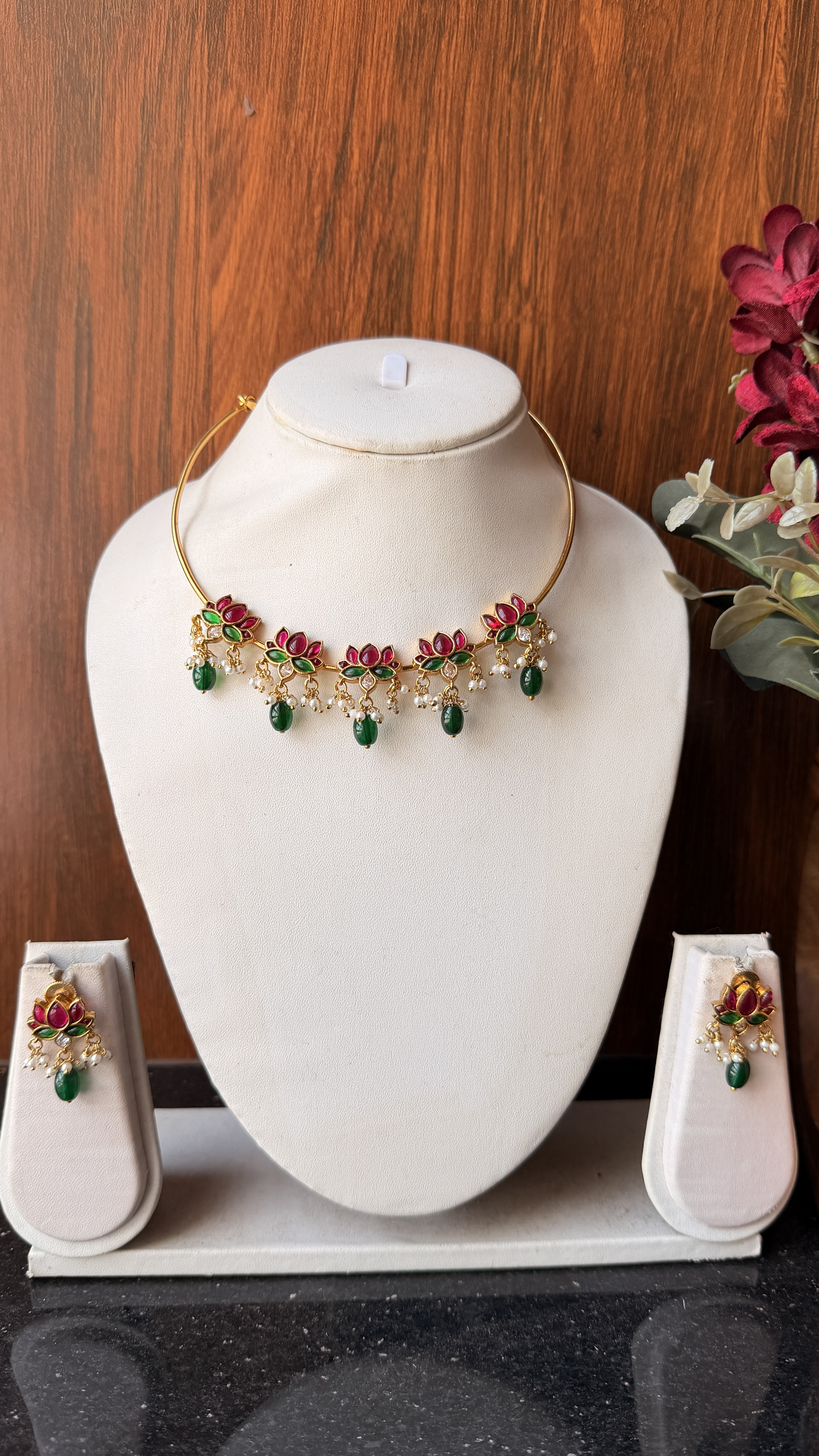 Bold lotus kanti HNS989