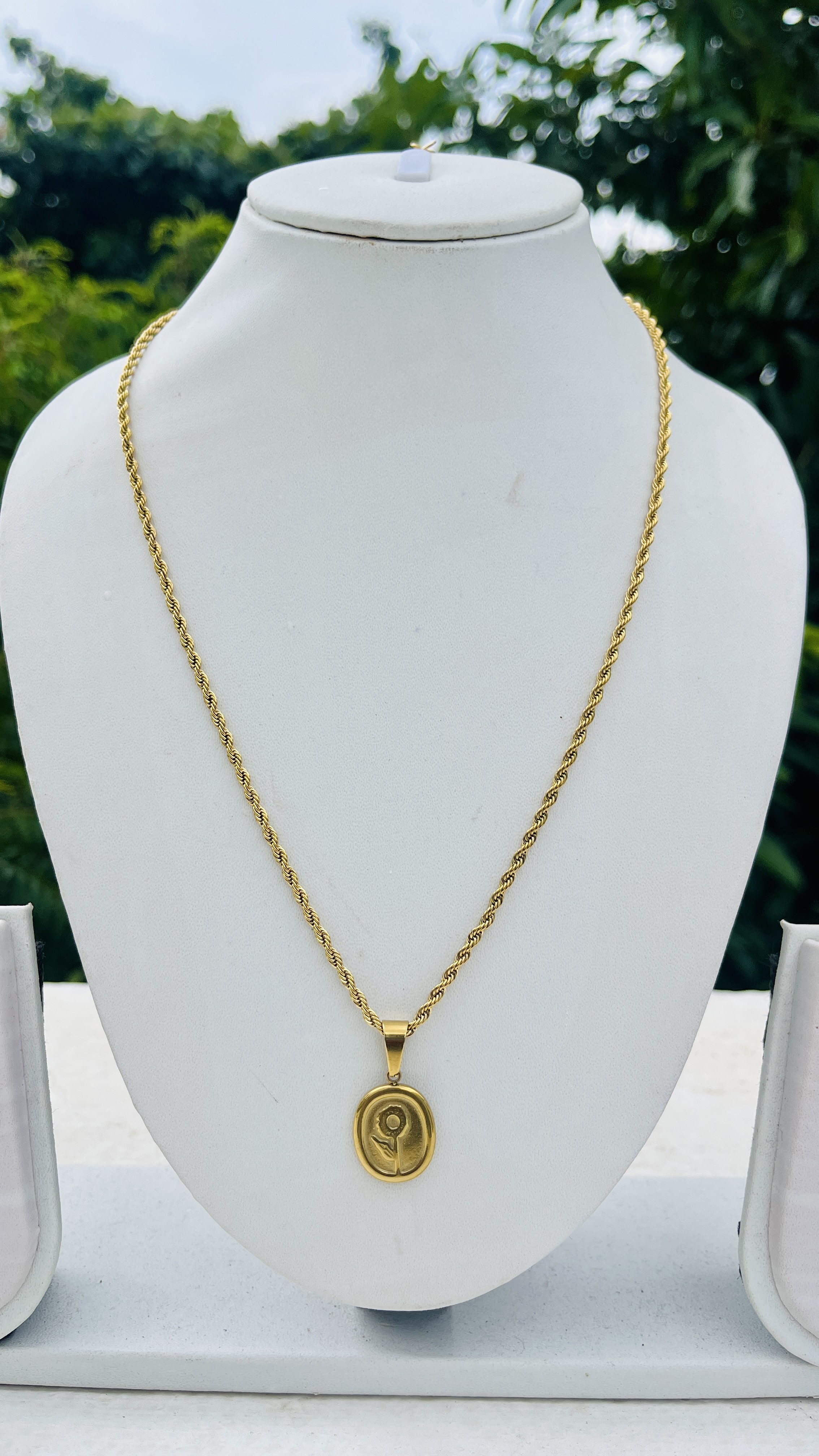Gold-Plated Pendant Necklace AT004