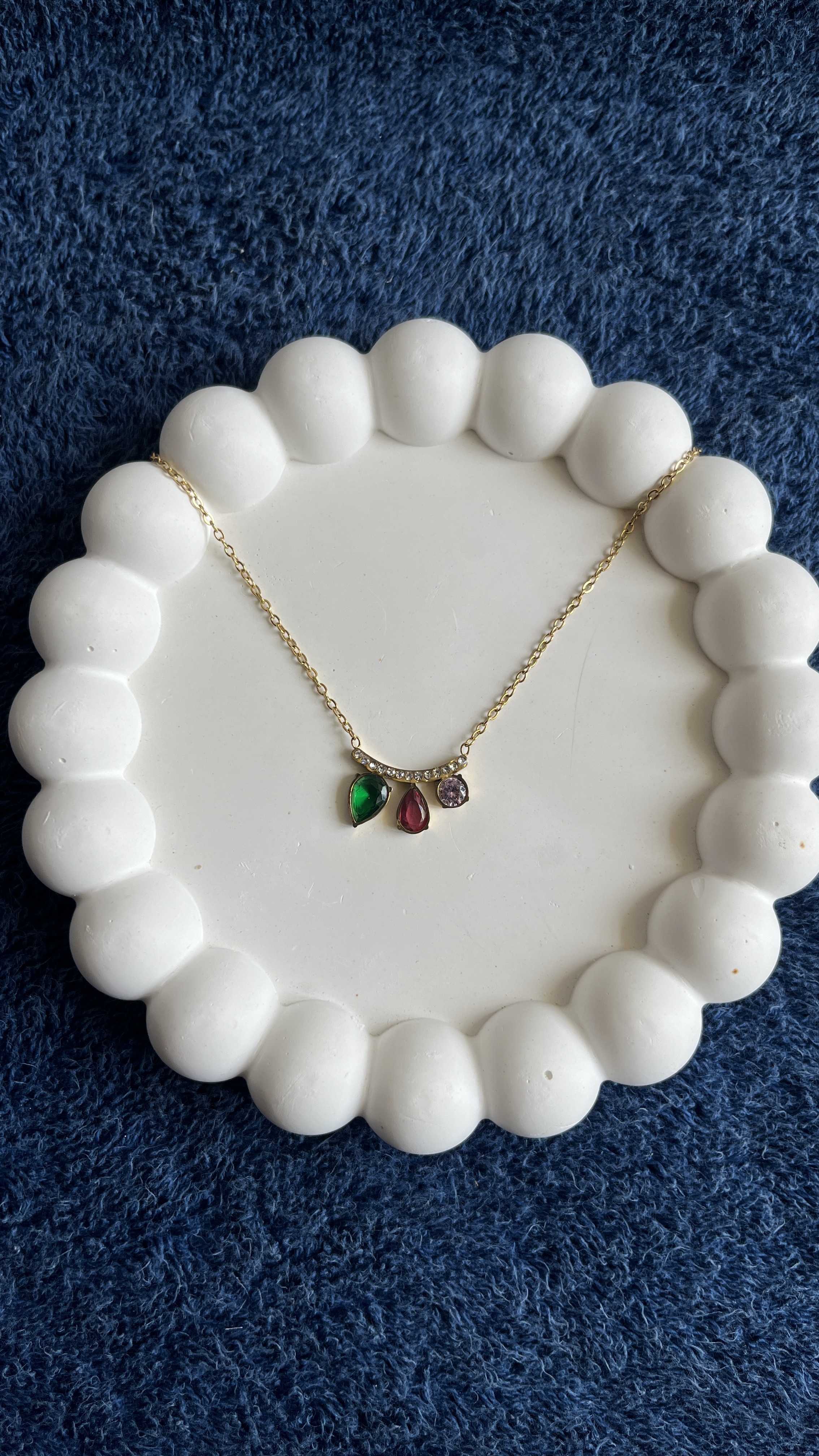 Elegant Gemstone Pendant Necklace