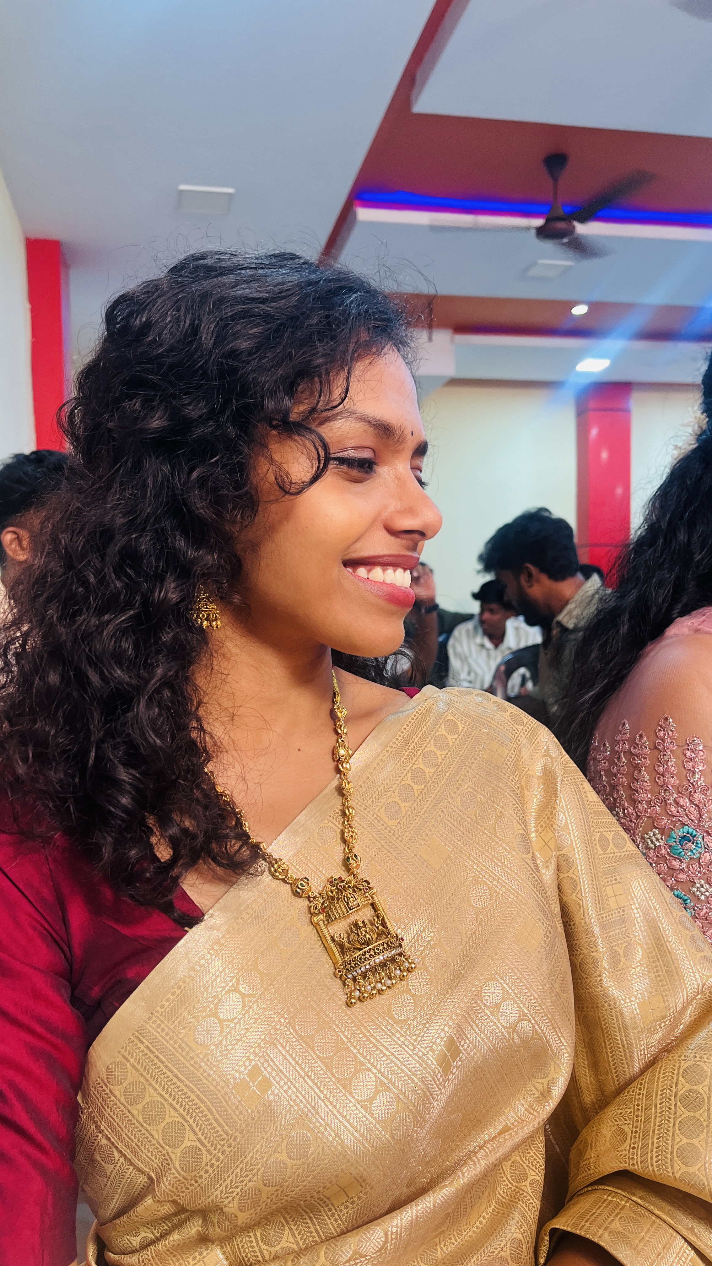 Traditional Gold Necklace 