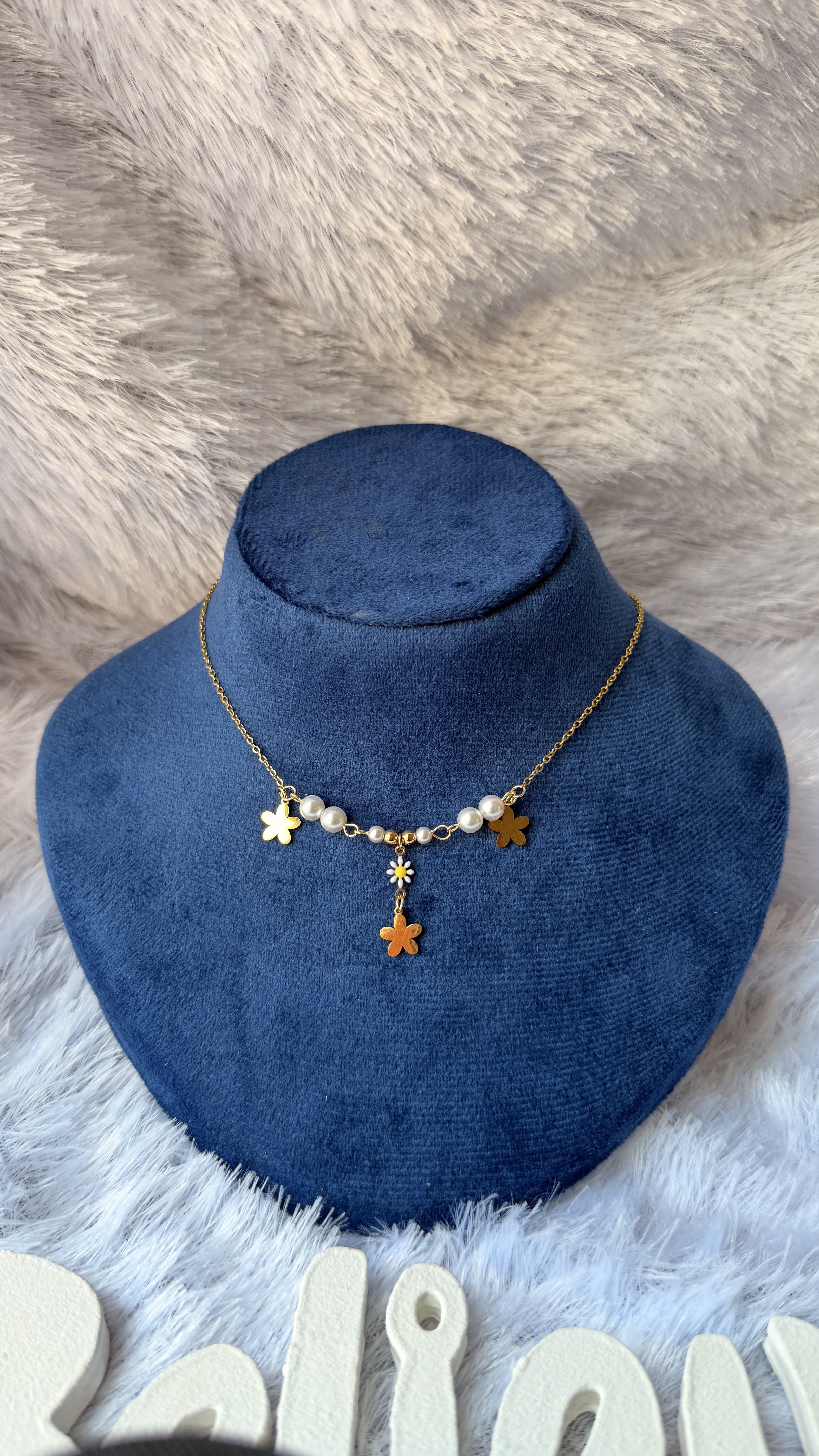 Charms and pearls AT446