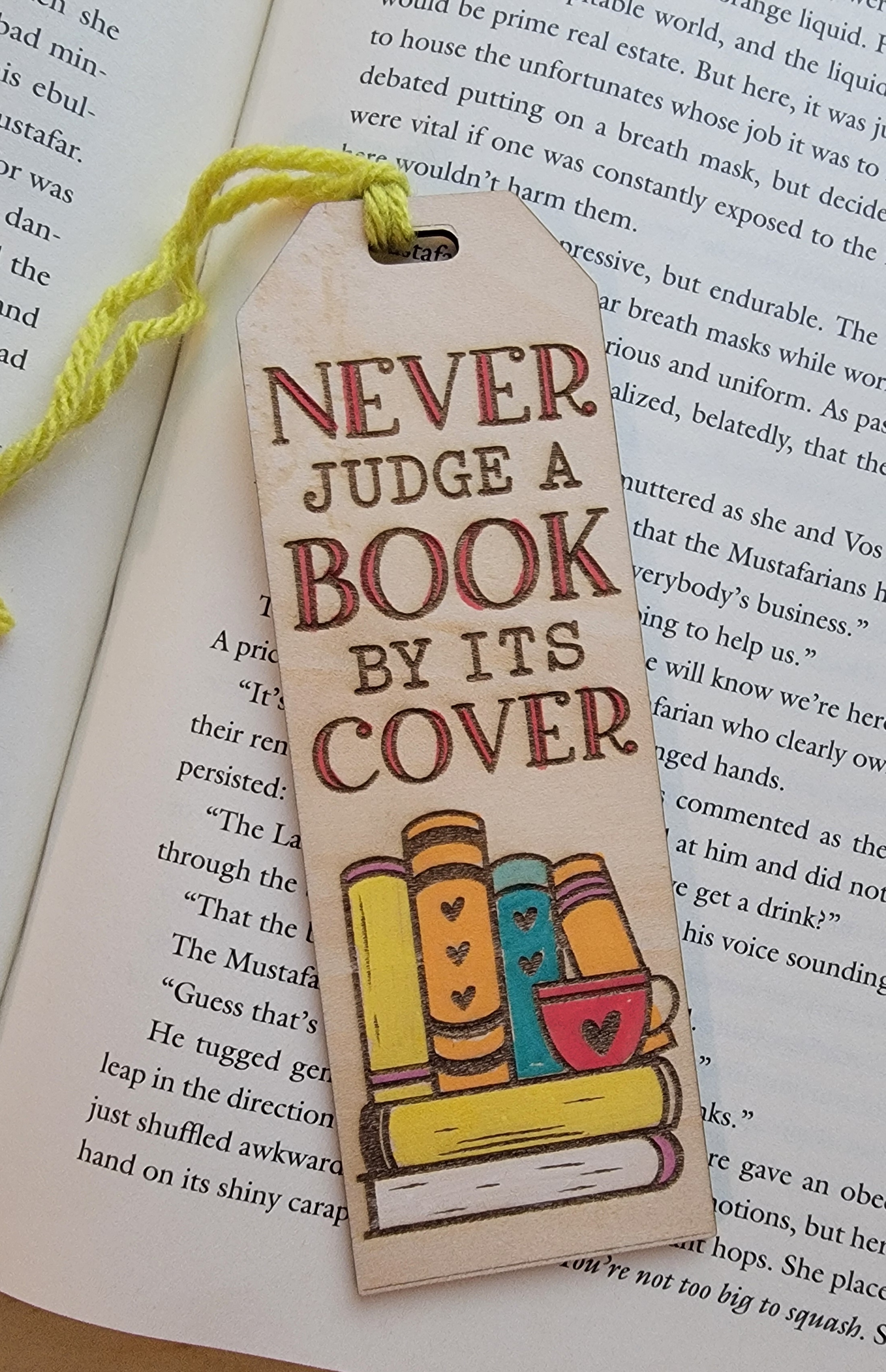 Wooden Book Lovers Bookmark - Never Judge