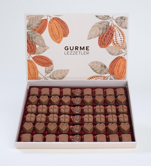 Desenli Kutuda 54'lü Karışık Gurme Lezzetler 732g