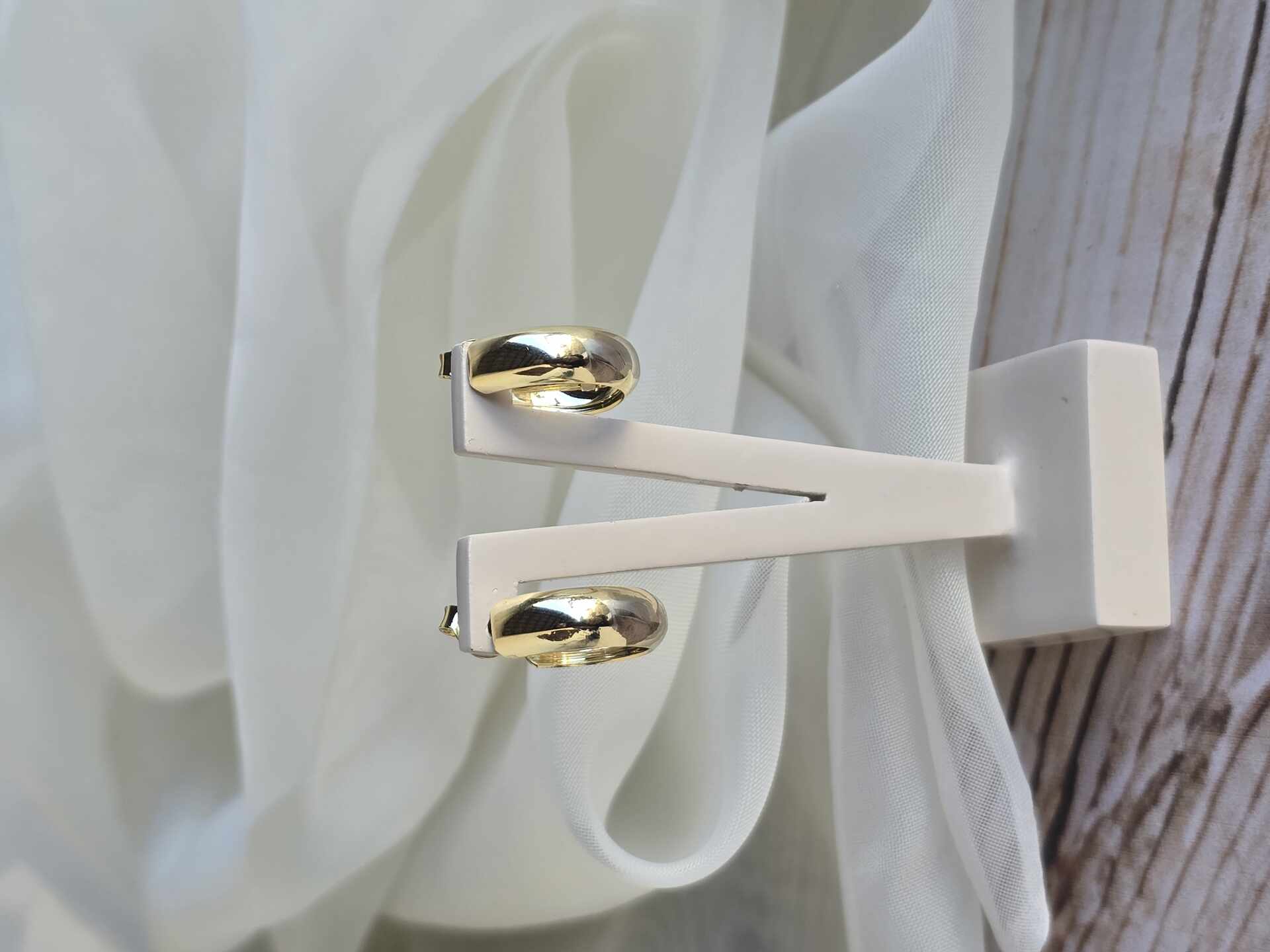 BRI3438G - Brinco Ouro Semijoia