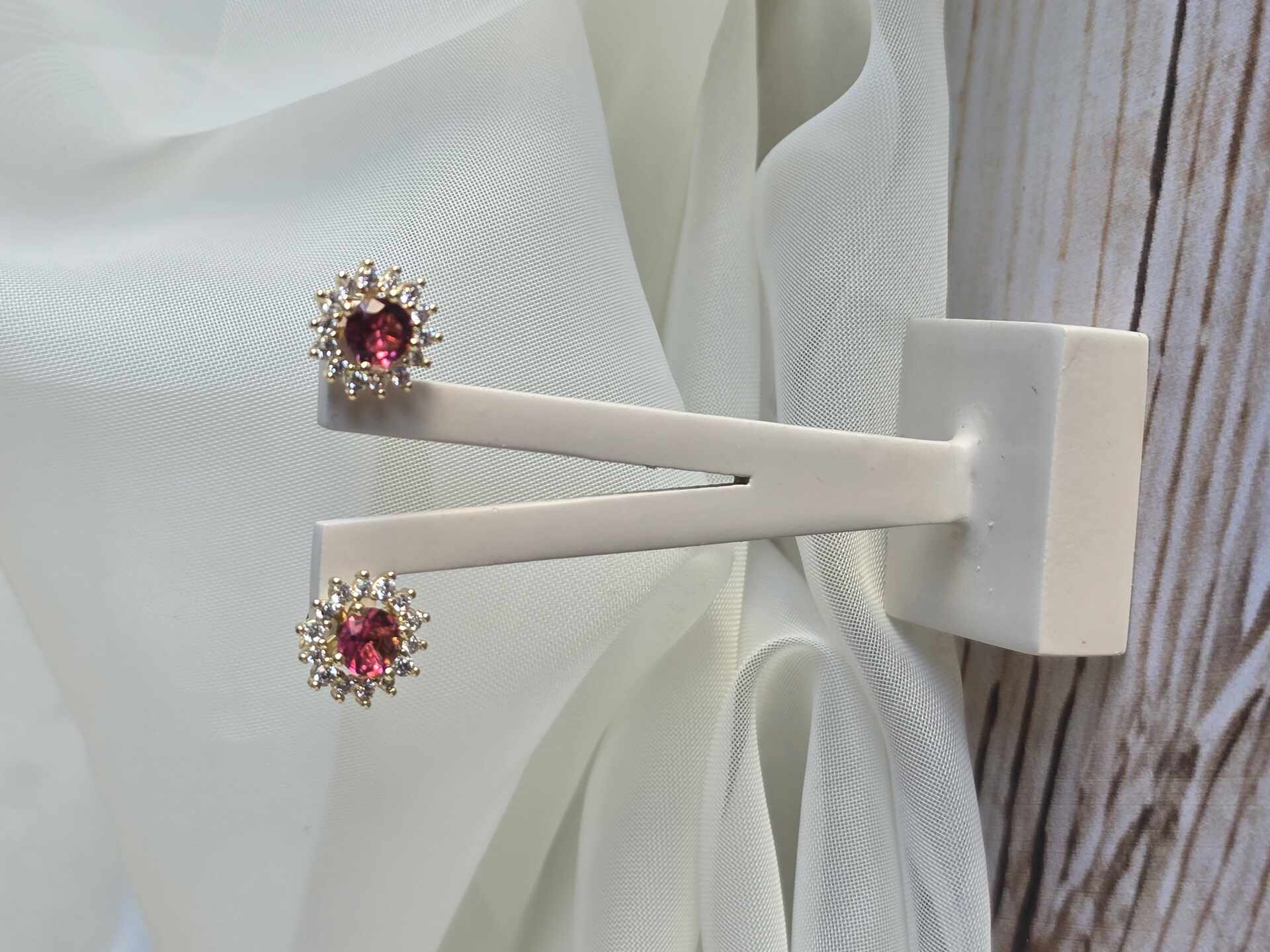 BRI3470G - Brinco Ouro Semijoia