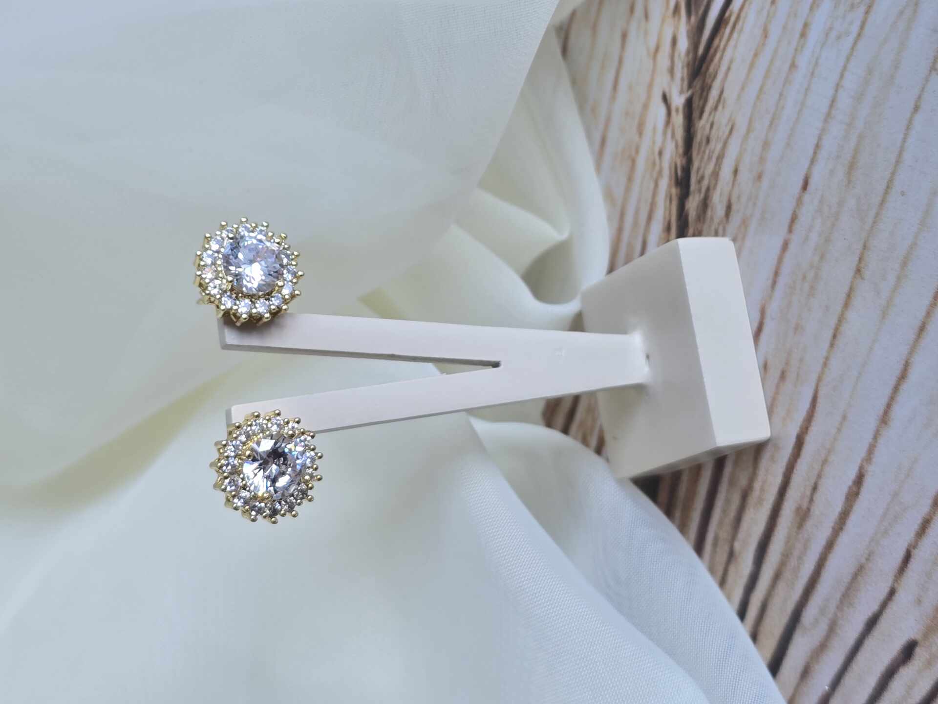 BRI3489G - Brinco Ouro Semijoia