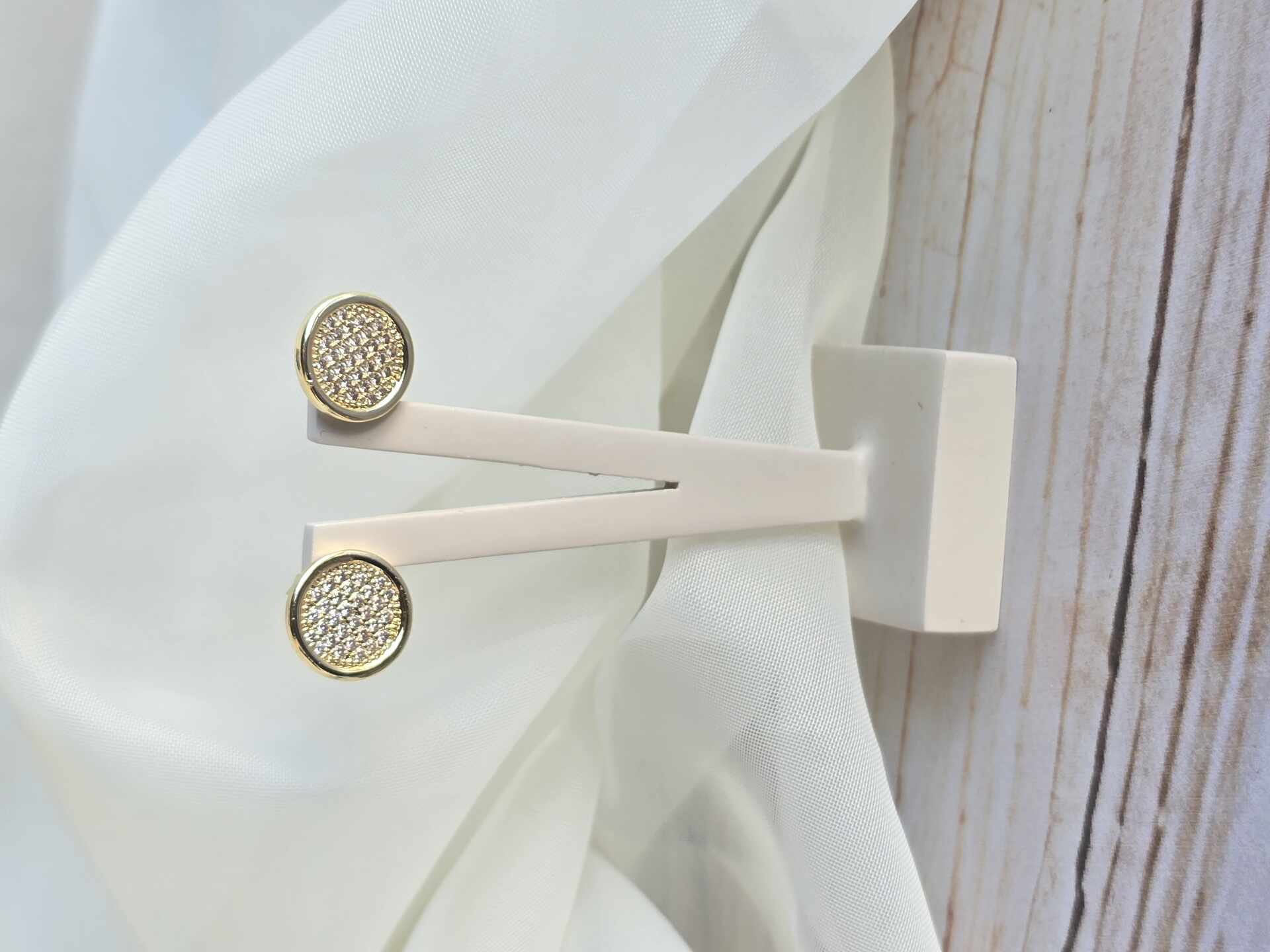 BRI3498G - Brinco Ouro Semijoia