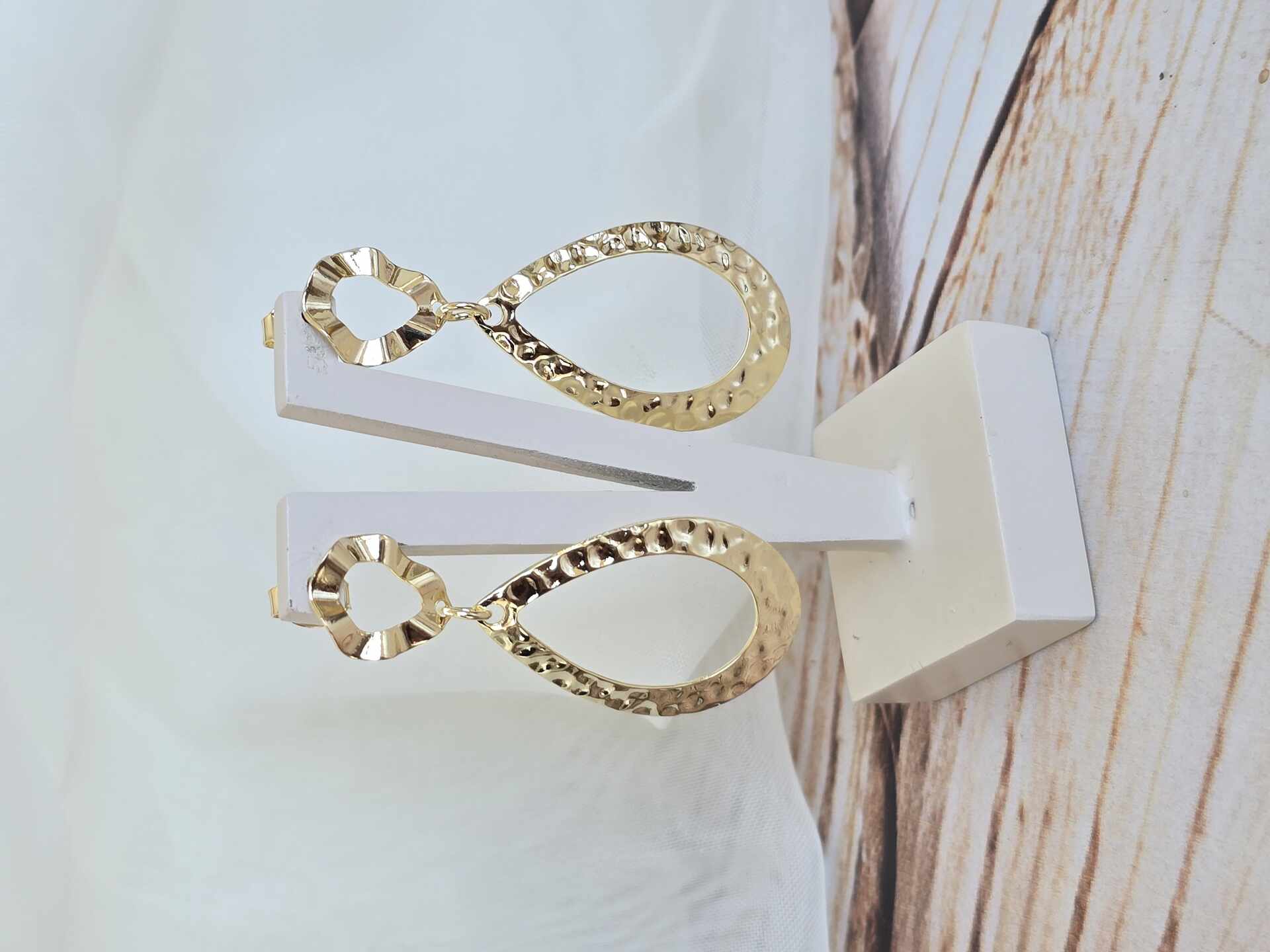 BRI3411G - Brinco Ouro Semijoia