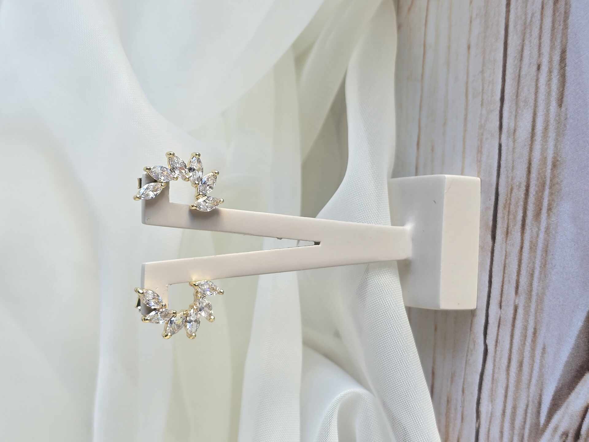 BRI3493G - Brinco Ouro Semijoia