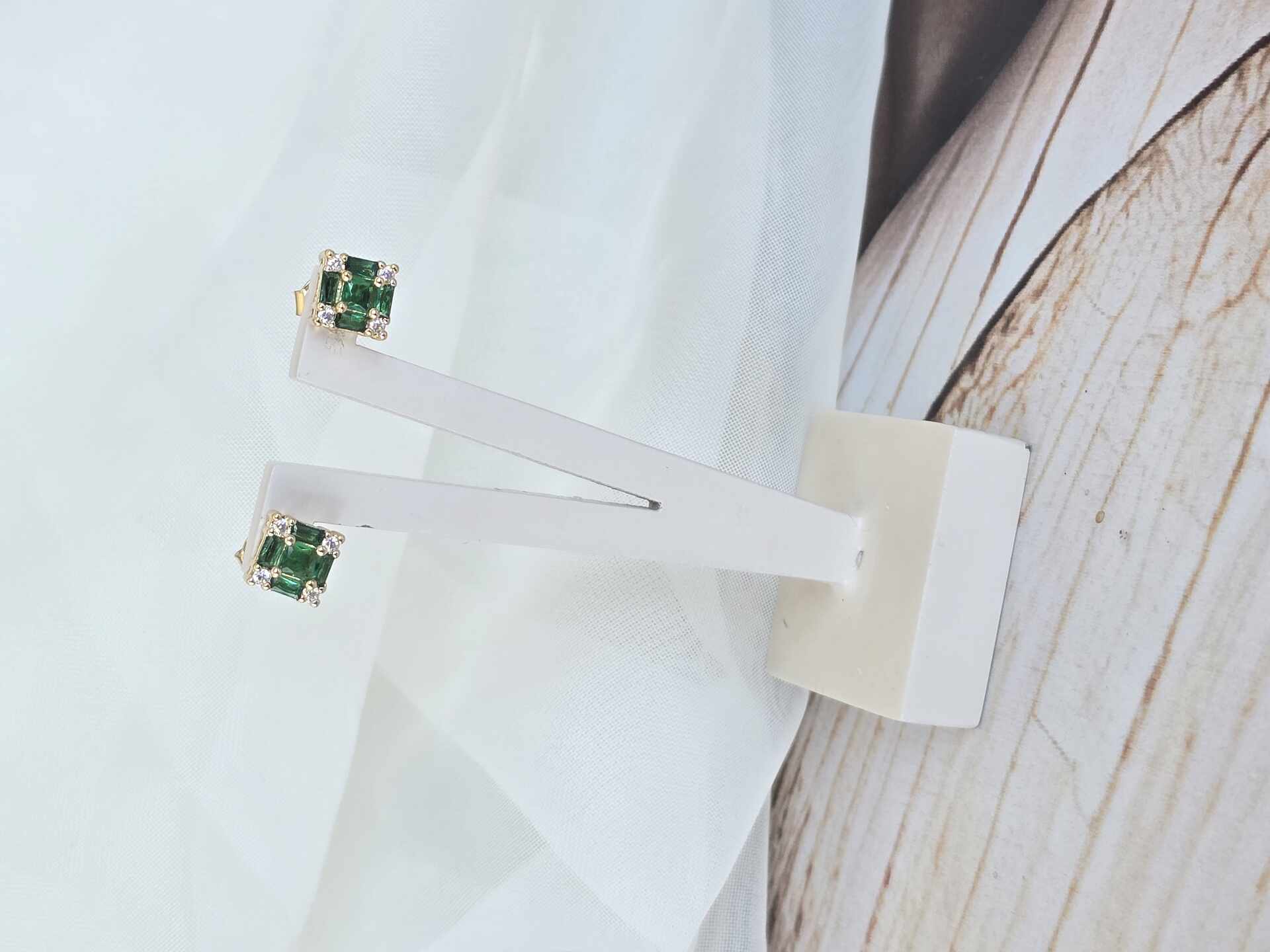 BRI3492G - Brinco Ouro Semijoia