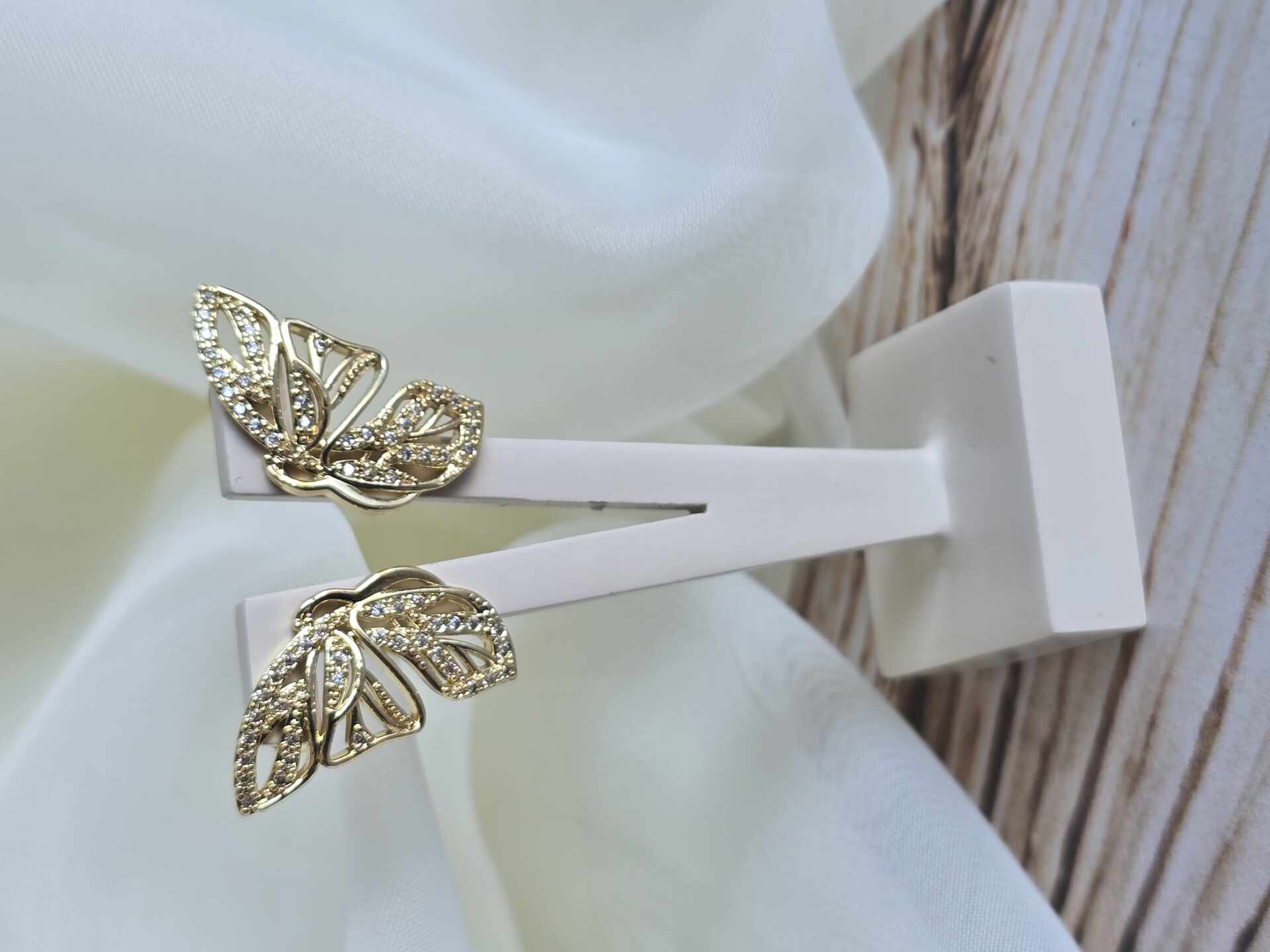 BRI3491G - Brinco Ouro Semijoia