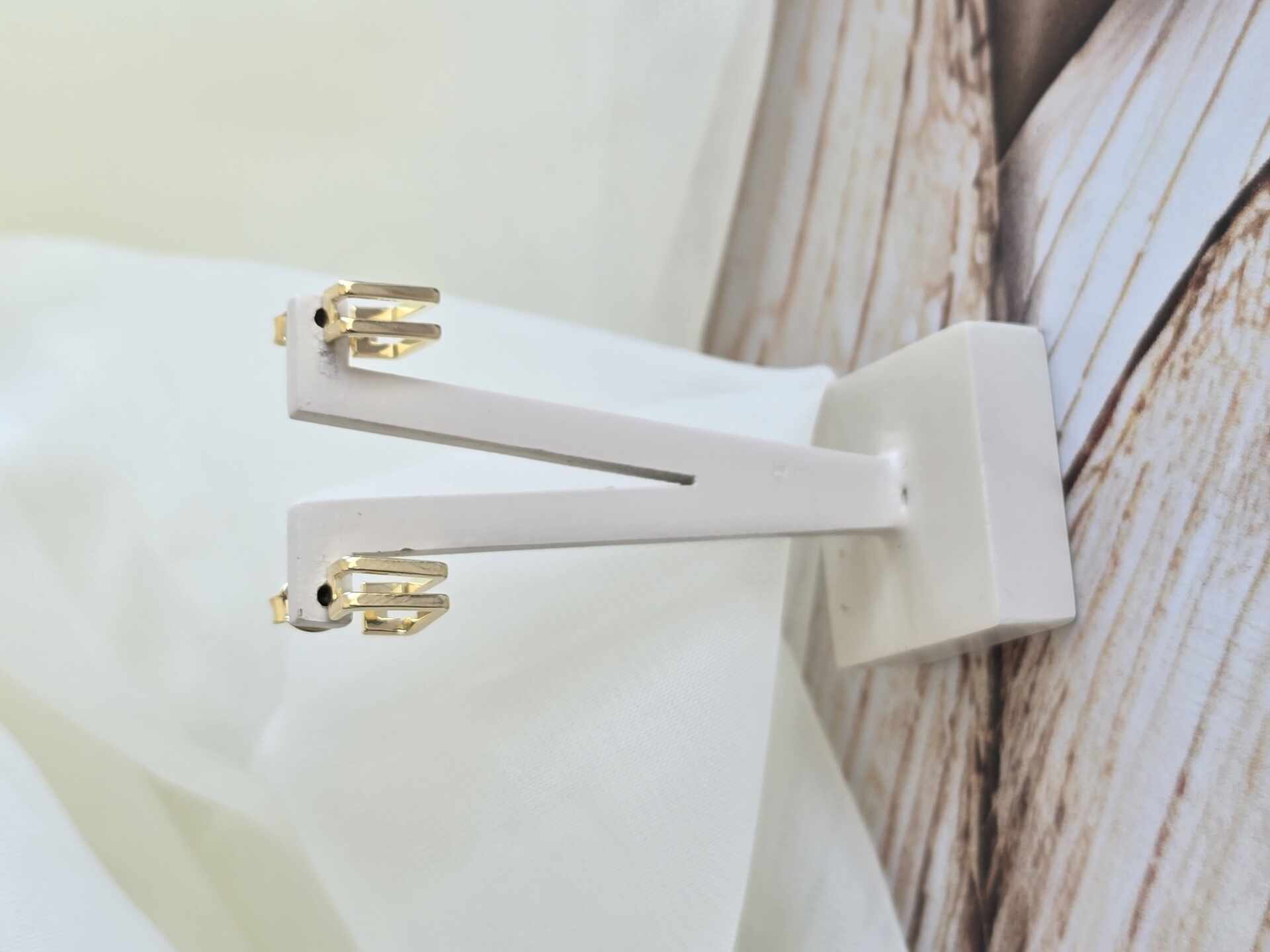 BRI3446G - Brinco Ouro Semijoia