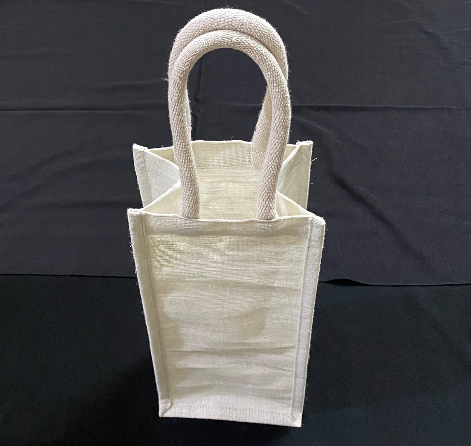 Jute drinks Bottle Bag with Bamboo Handles