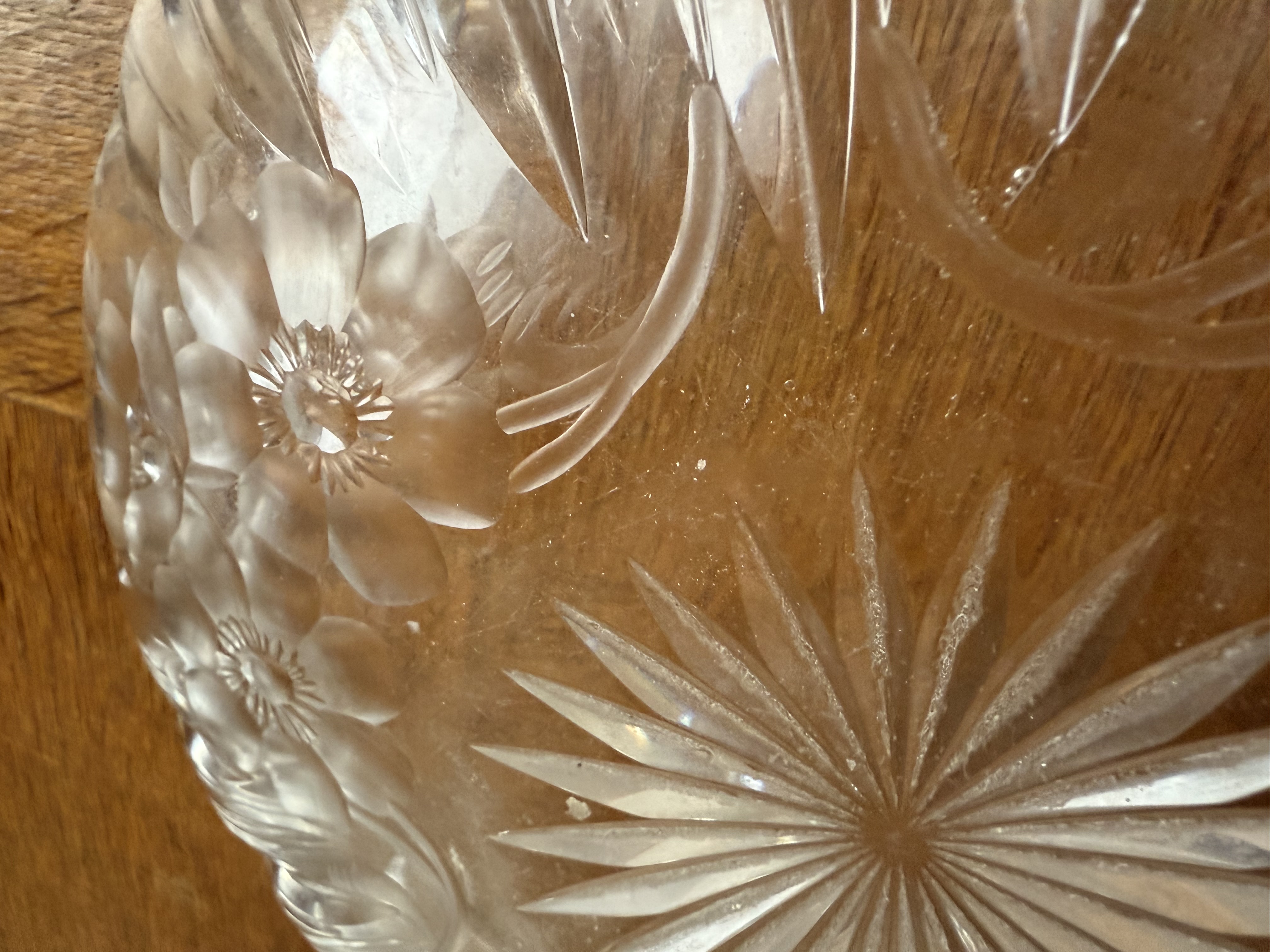 EW suur kristalltaldrik lillelihv