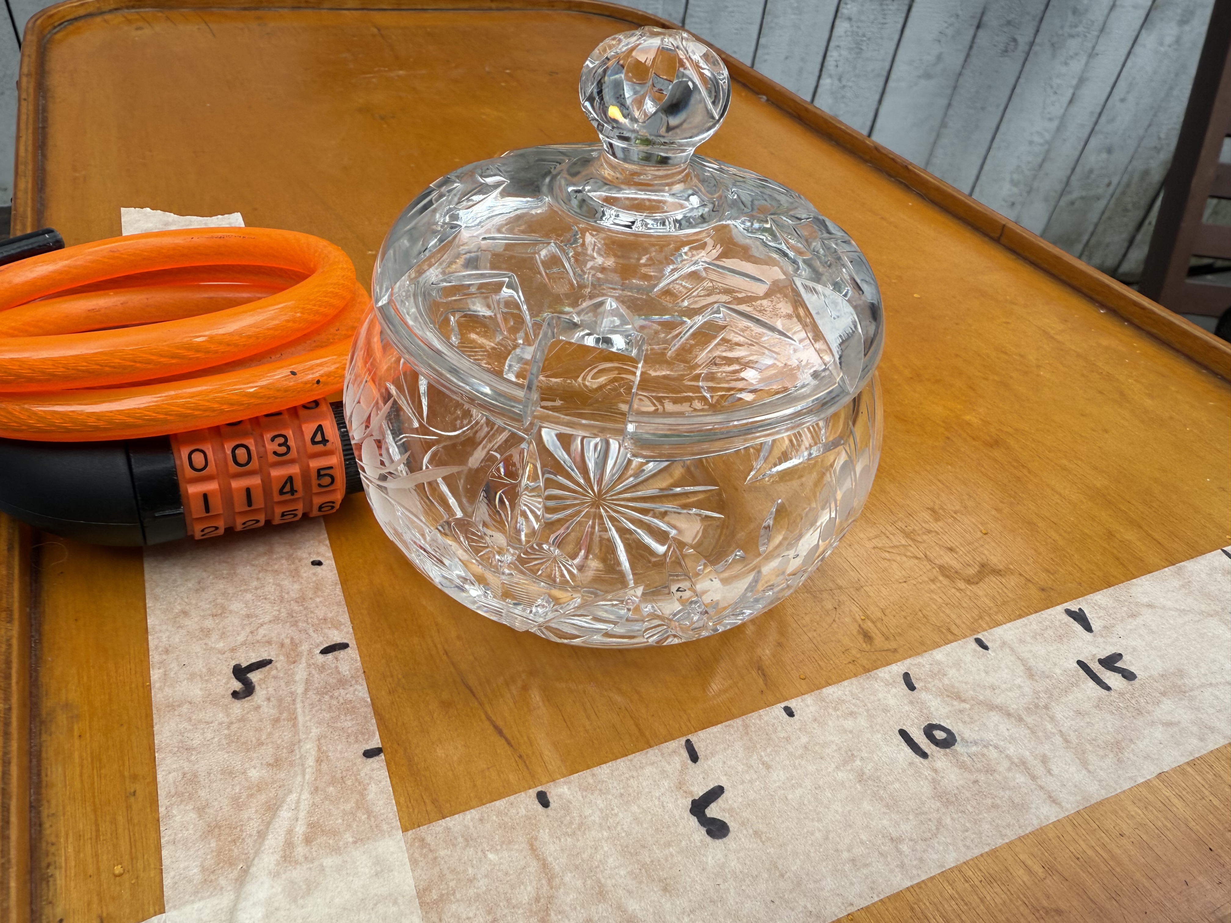 EW kristalltoos lihviga