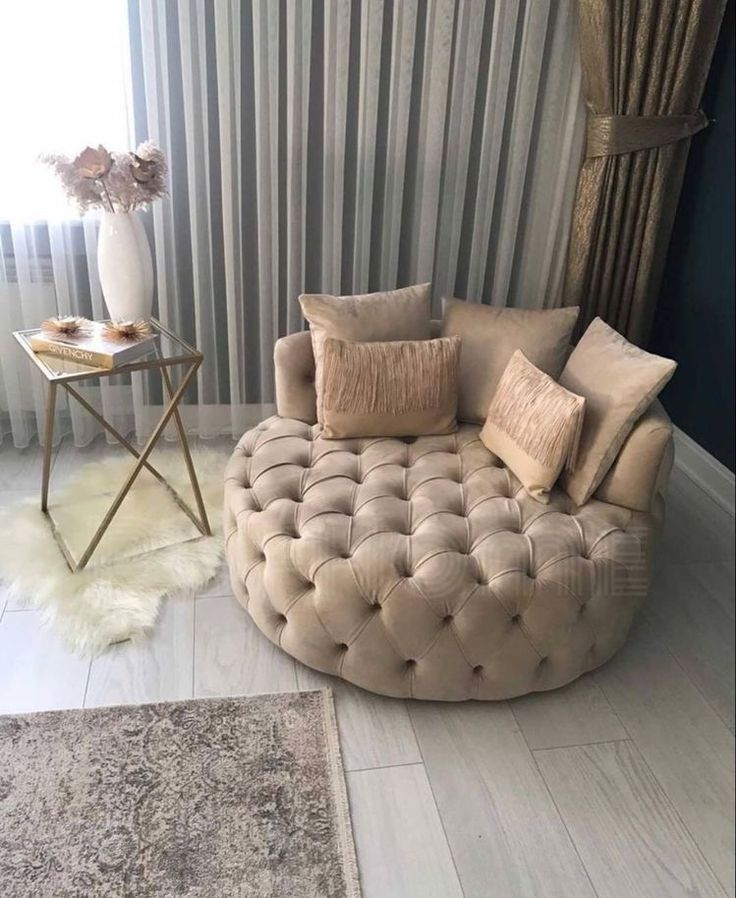 Round Tufted Lounge Chair