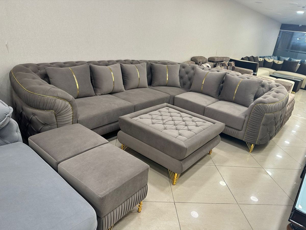 Modern L-Shaped Sectional Sofa Set