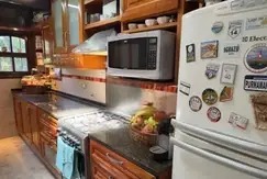 Casa de 5 amb  con dependencia de servicio y piscina