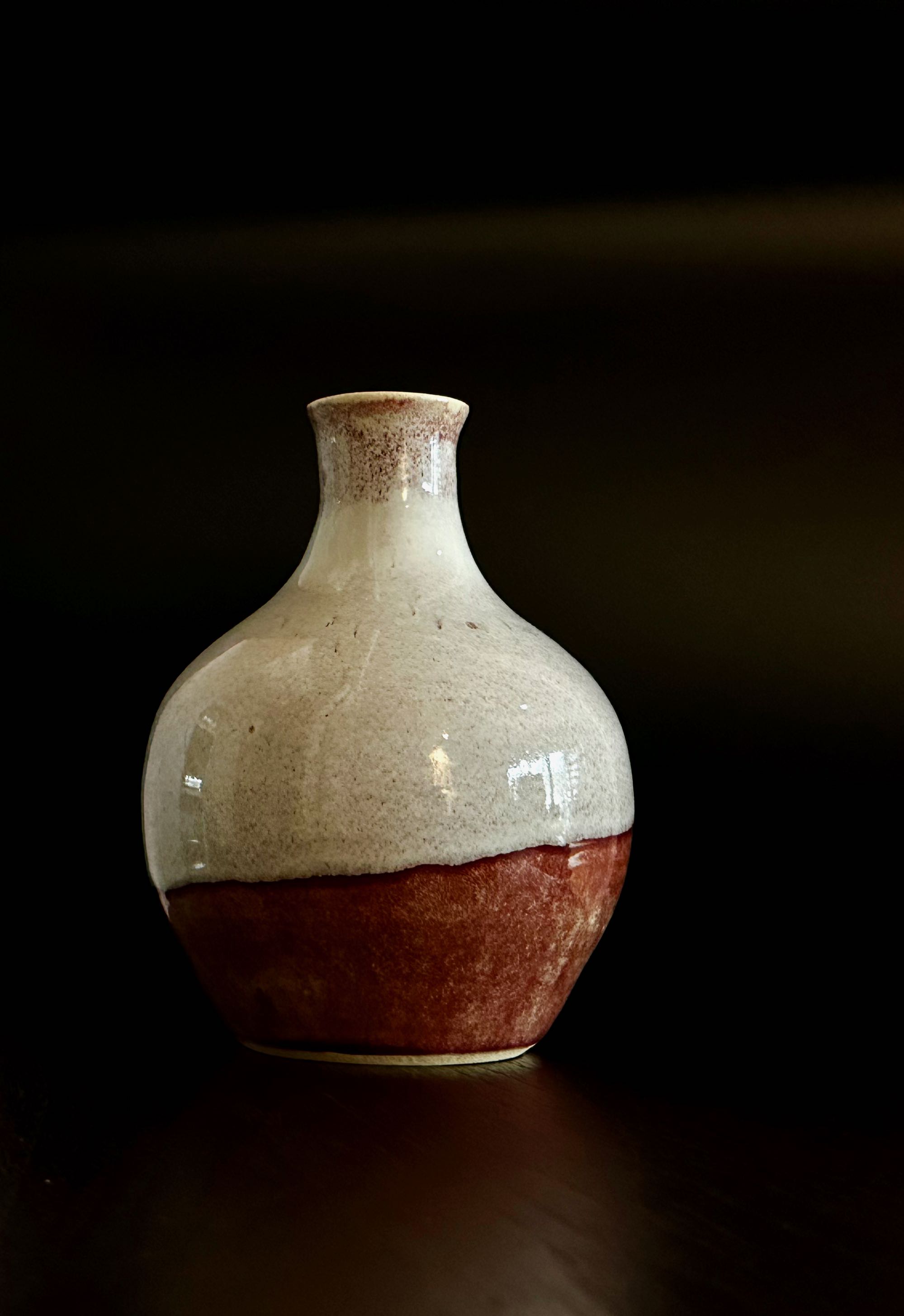 Stoneware Two-Tone Vase Red & White