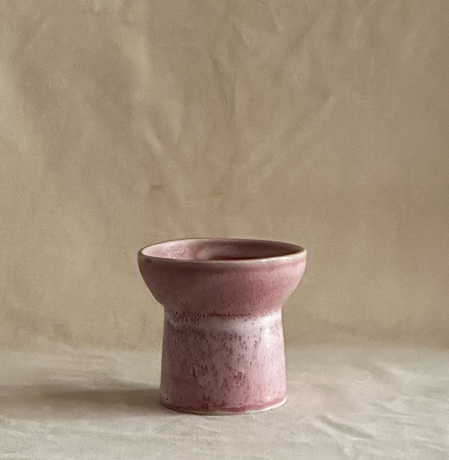 Bowl for your kitty in pink