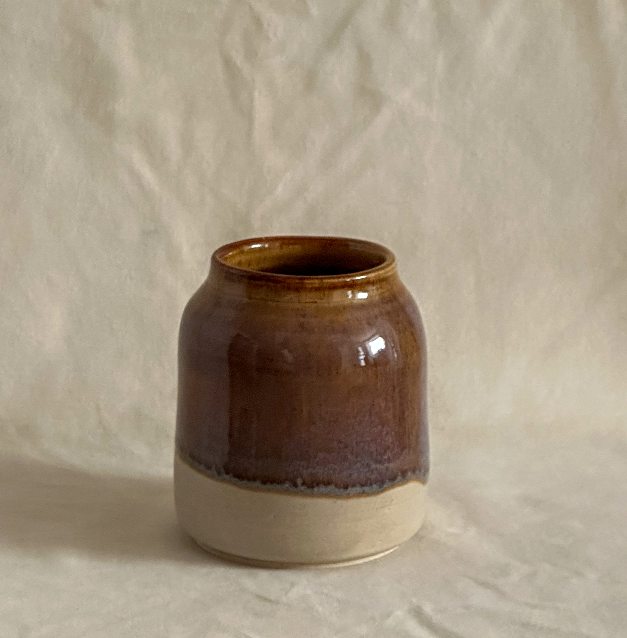 Vase in brown and beige