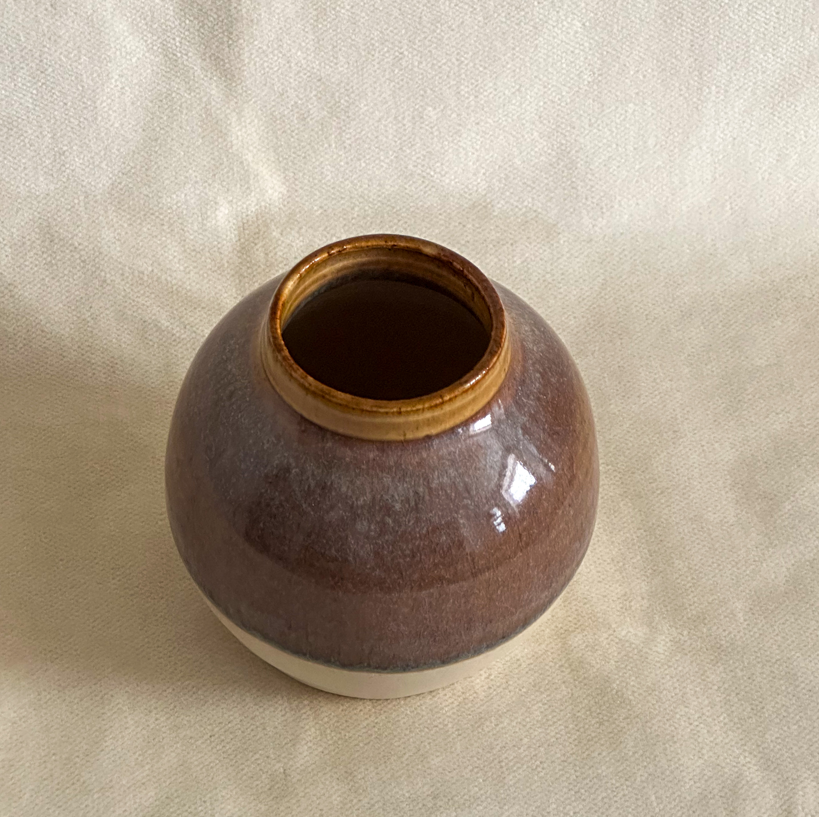 Small vase in two tones