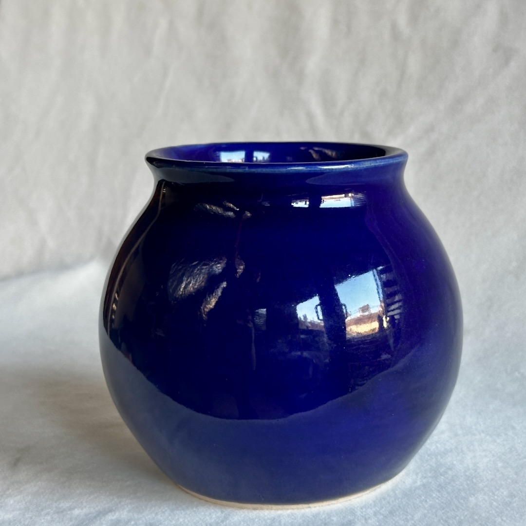 Indigo Hold - Vase
