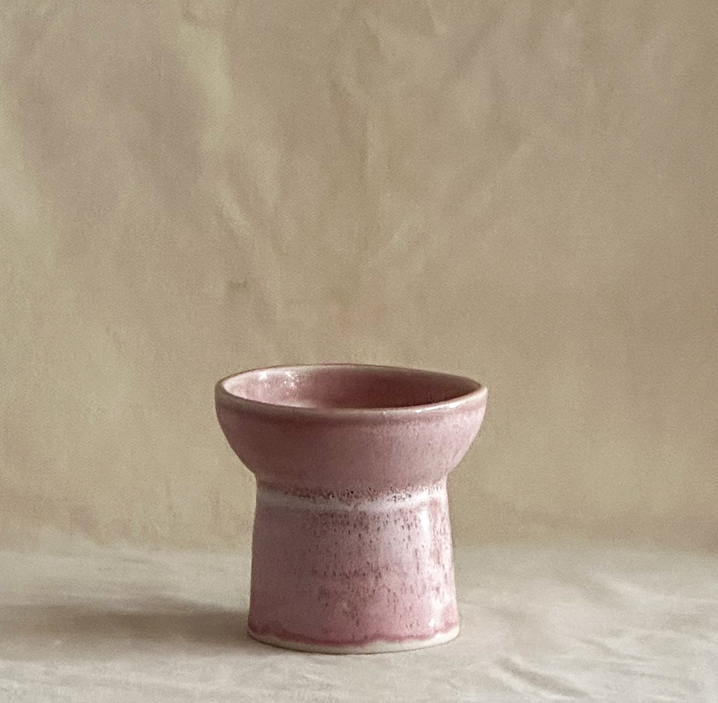 Bowl for your kitty in pink