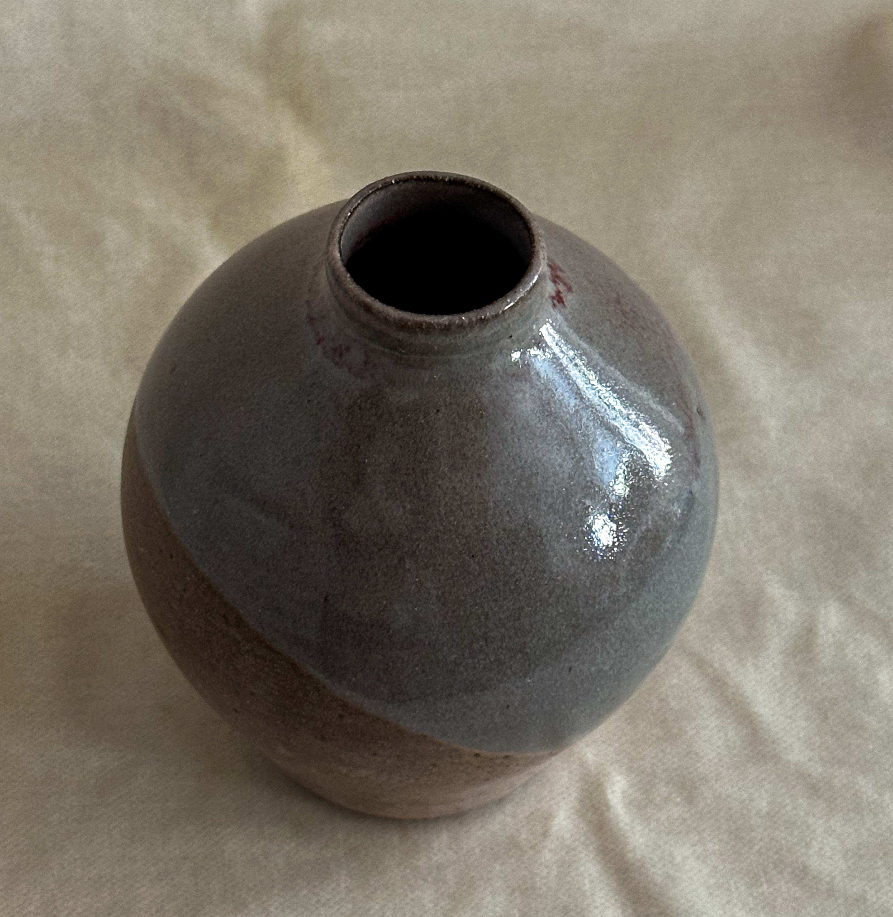 Two toned vase