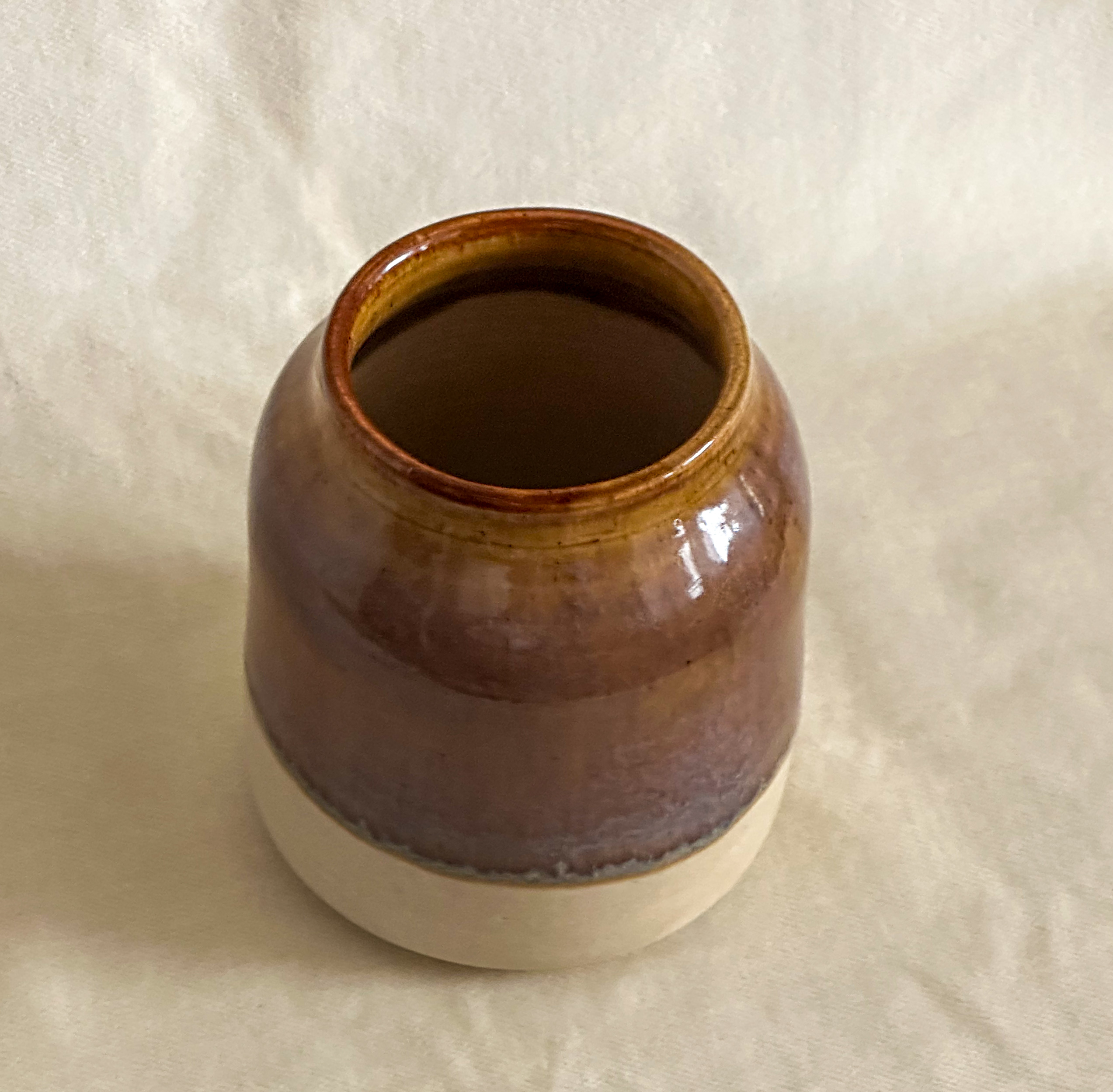 Vase in brown and beige