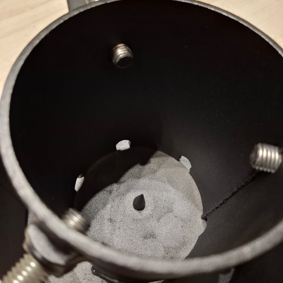 Stojak na żywą choinkę - mocny, solidny - pojemnik na wodę 2,5L - GWIAZDA