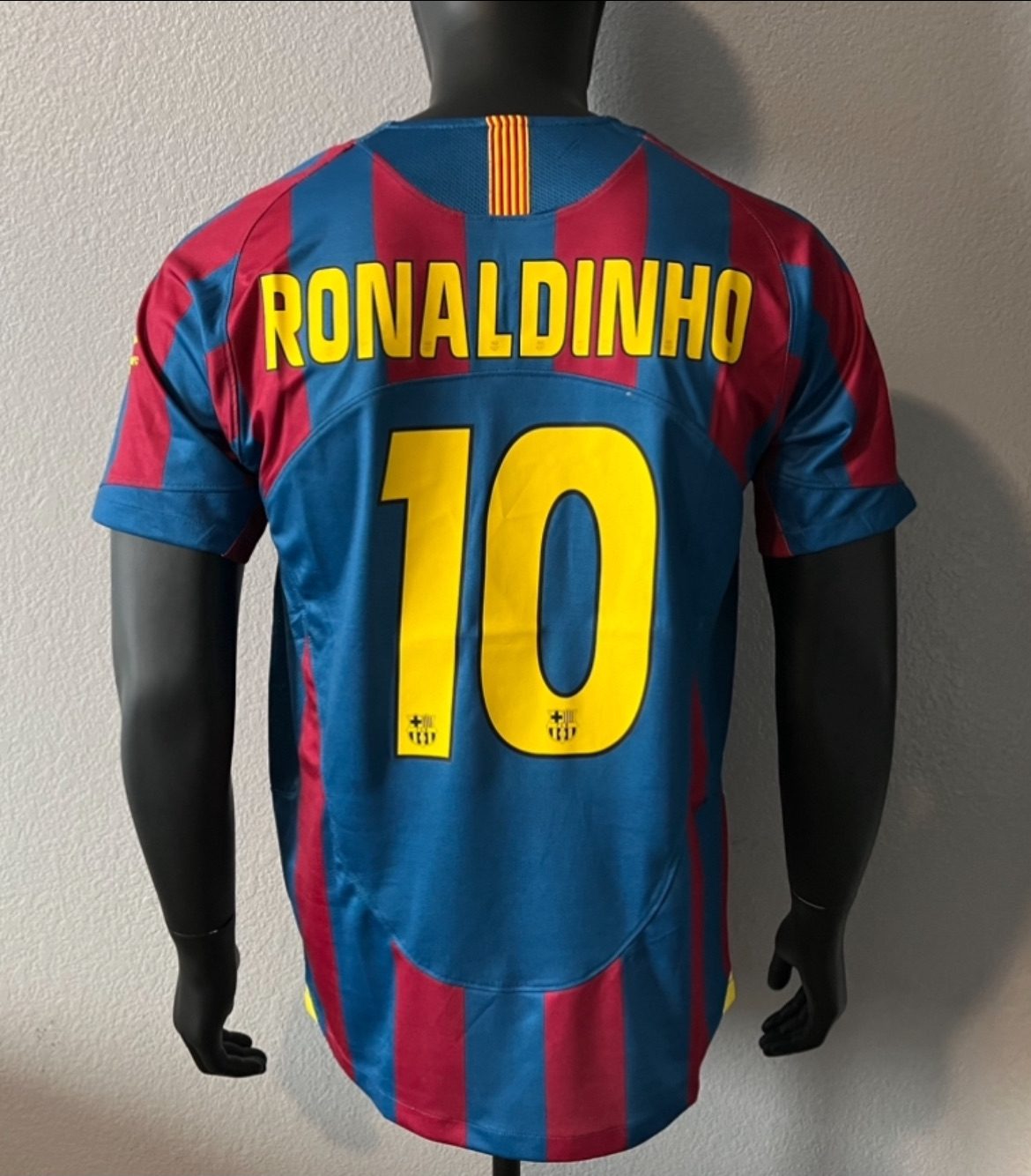 FC Barcelona Ronaldinho Jersey