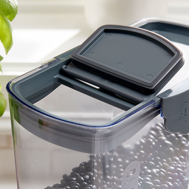 4.5 QT Storage Container 