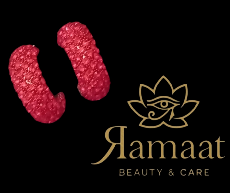 Orecchino stondato rosso