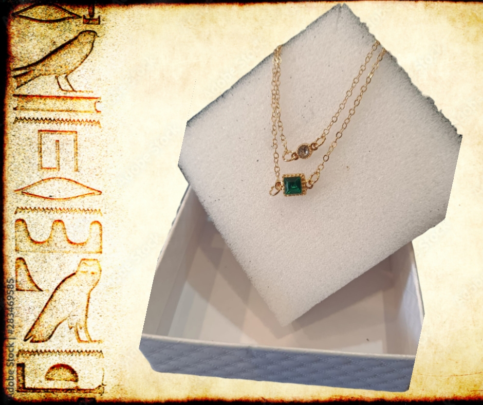 set 2 bracciali con pietre colorate